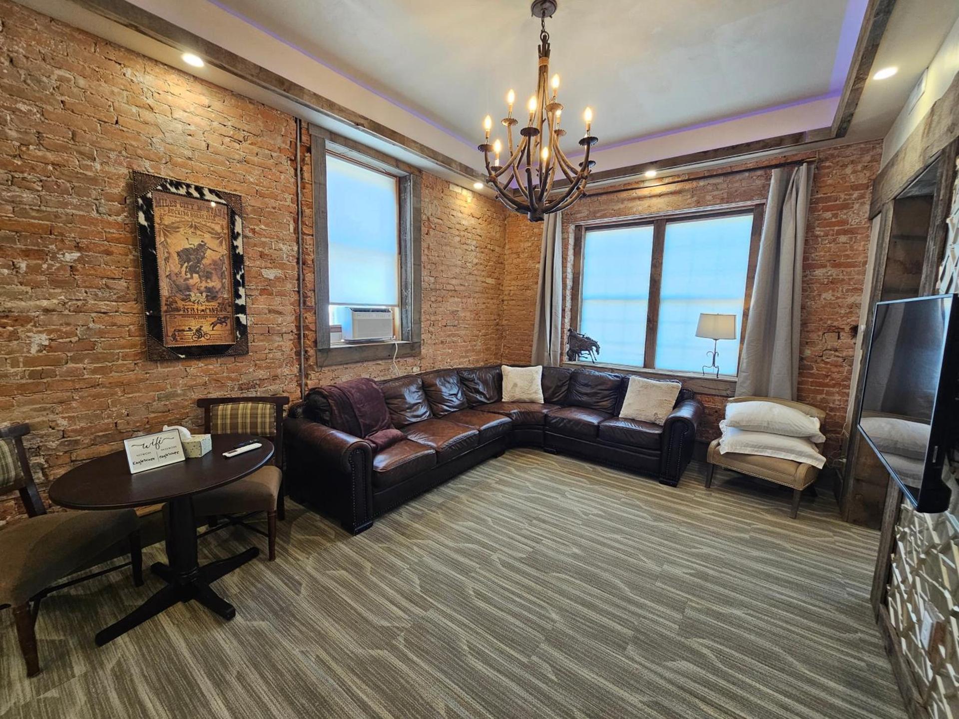 Eaglescape Suites and Event Center photo 9