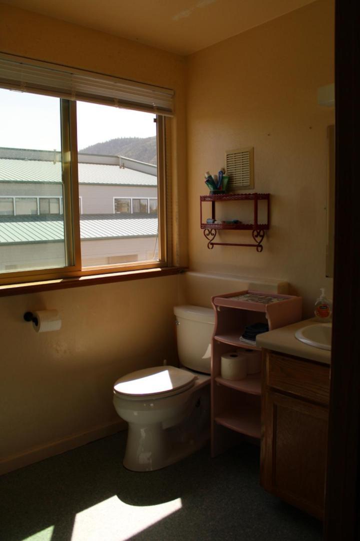 Ashland Commons Hostel photo 21