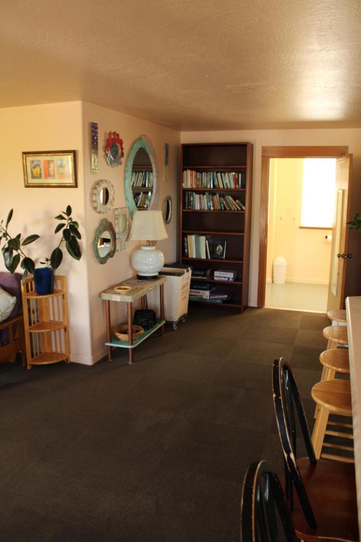 Ashland Commons Hostel photo 20