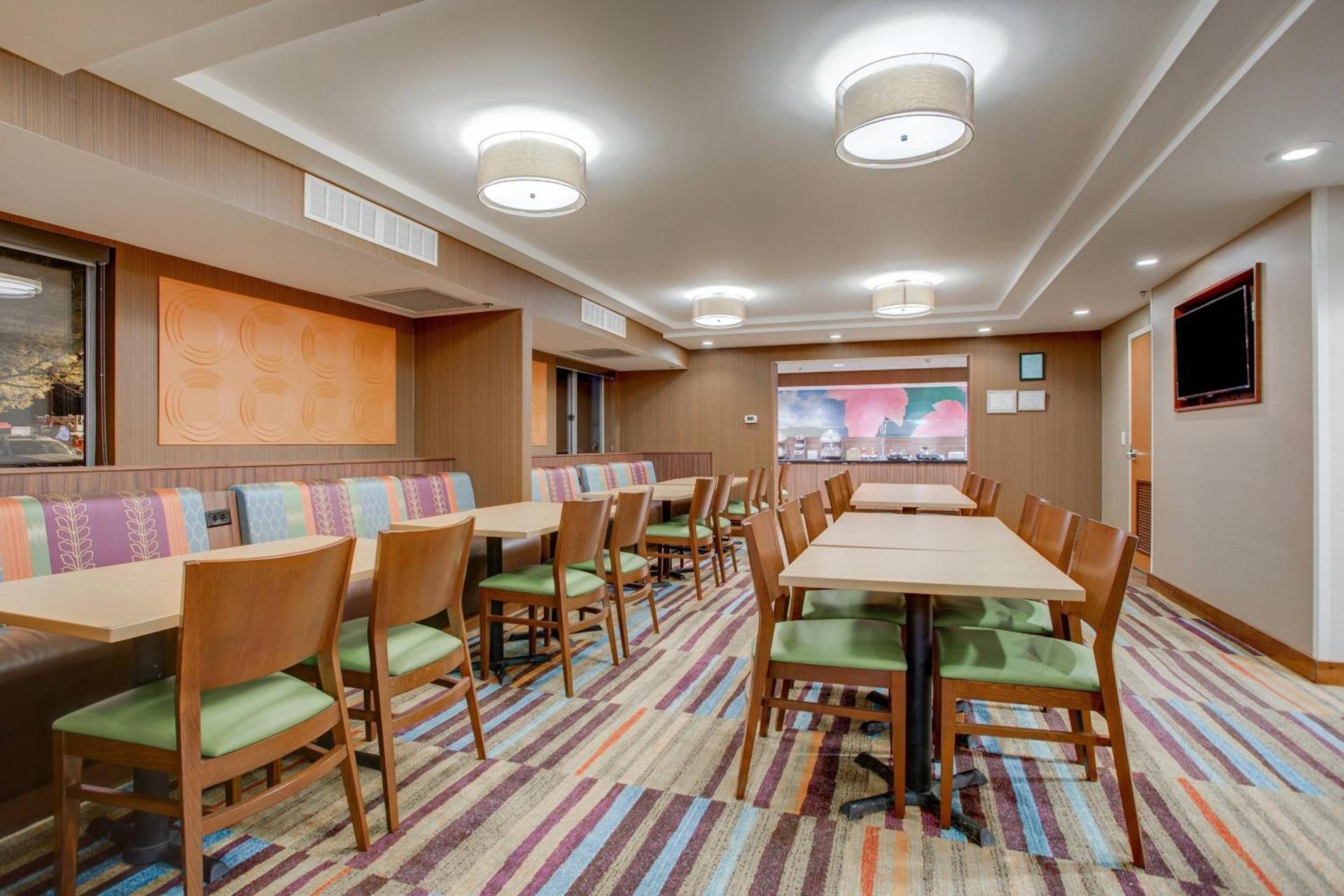 Fairfield Inn by Marriott Amesbury photo 36