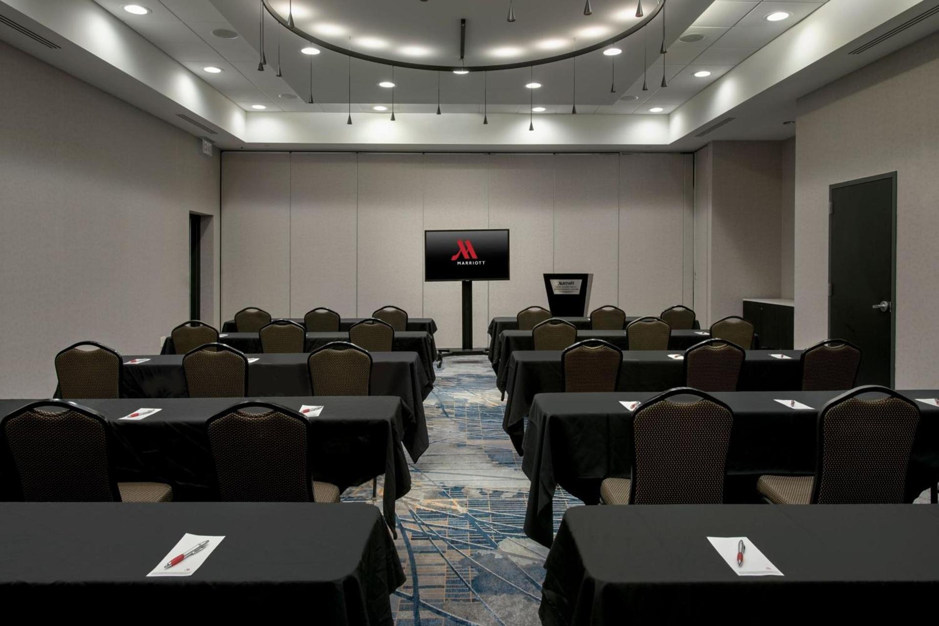 Long Island Marriott Hotel photo 29