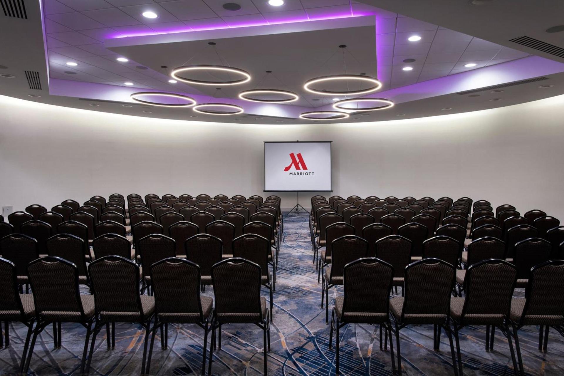 Long Island Marriott Hotel photo 30