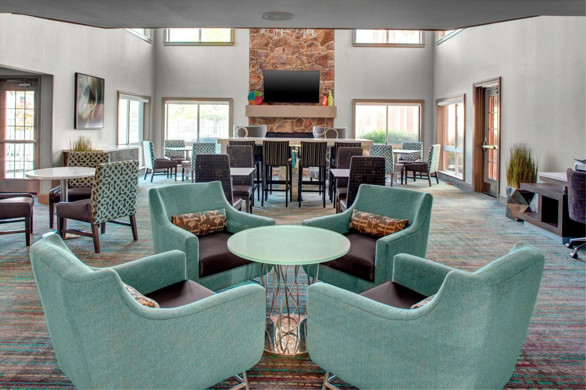 Residence Inn by Marriott Cleveland Independence photo 2