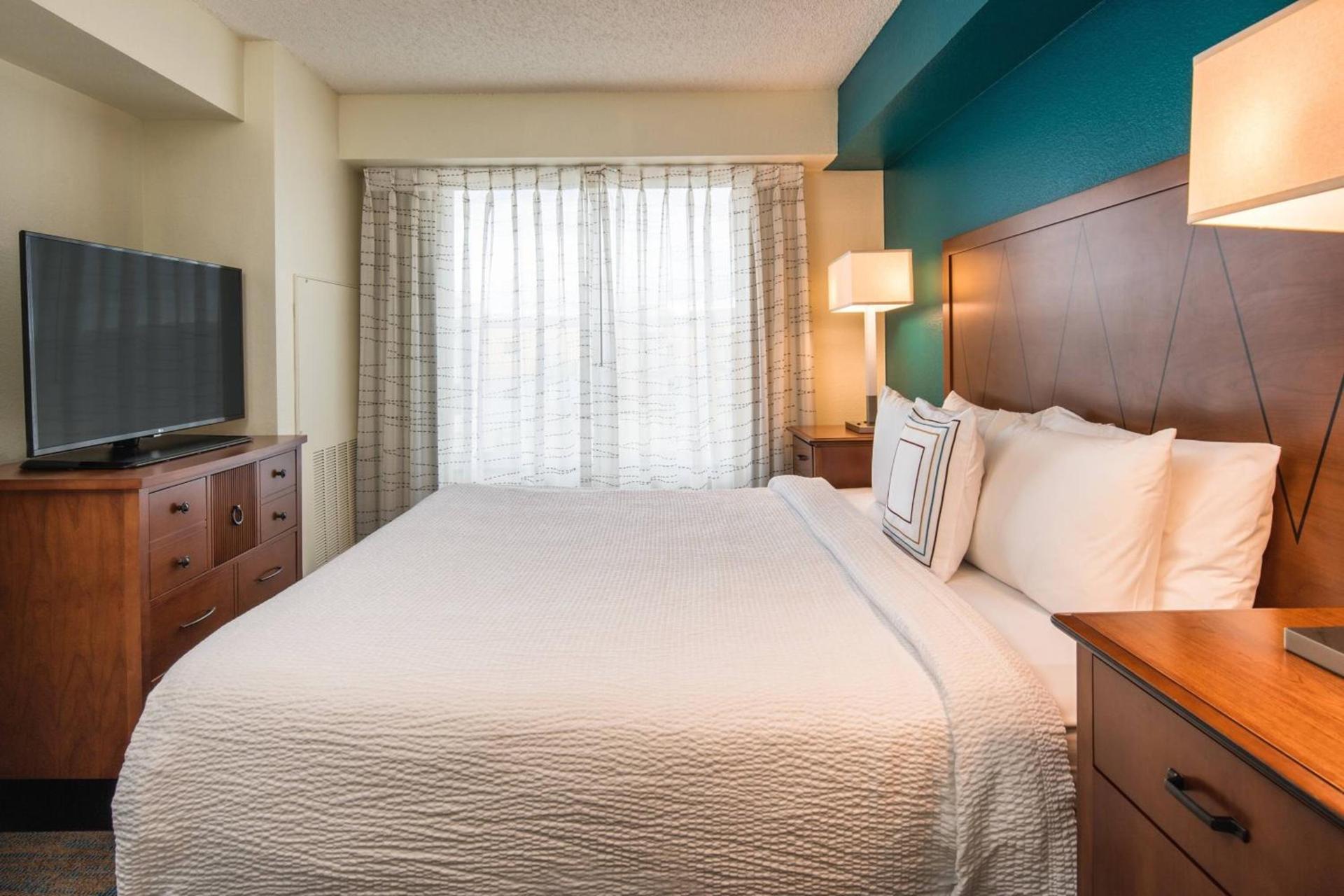 Residence Inn by Marriott Portland North photo 11
