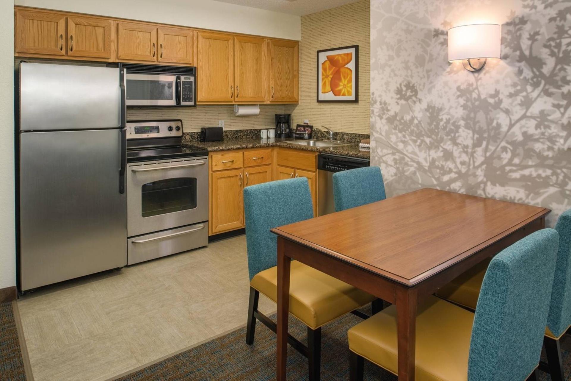 Residence Inn by Marriott Portland North photo 12
