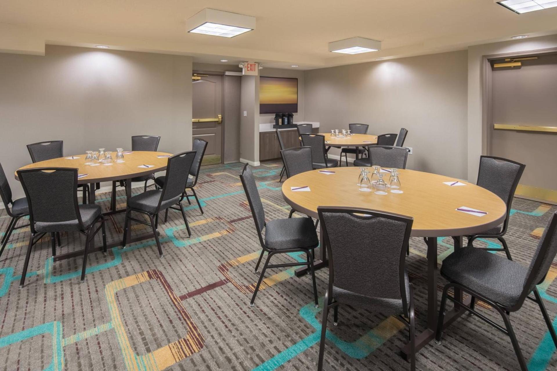 Residence Inn by Marriott Portland North photo 18