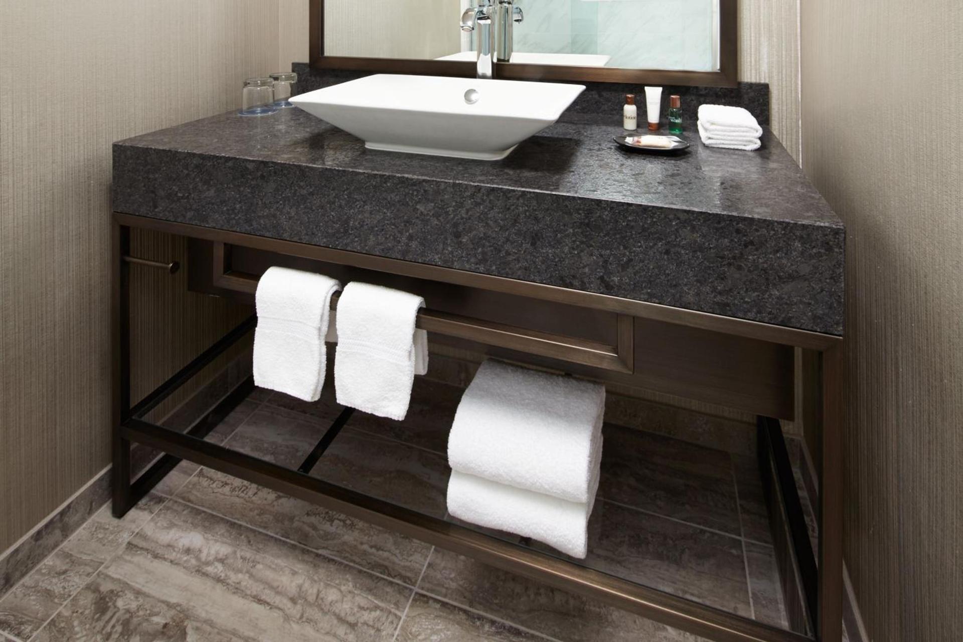 Sheraton Gateway Los Angeles Hotel photo 9