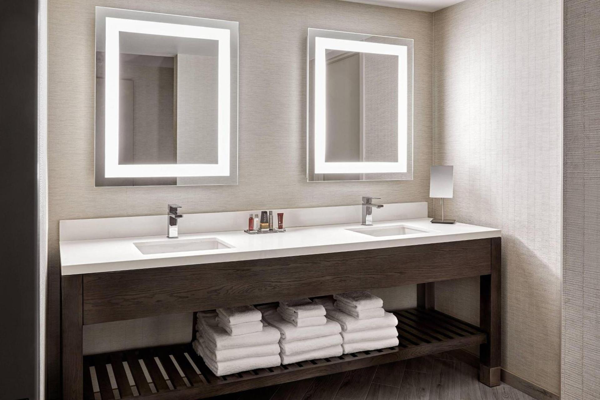 Ventura Beach Marriott photo 25