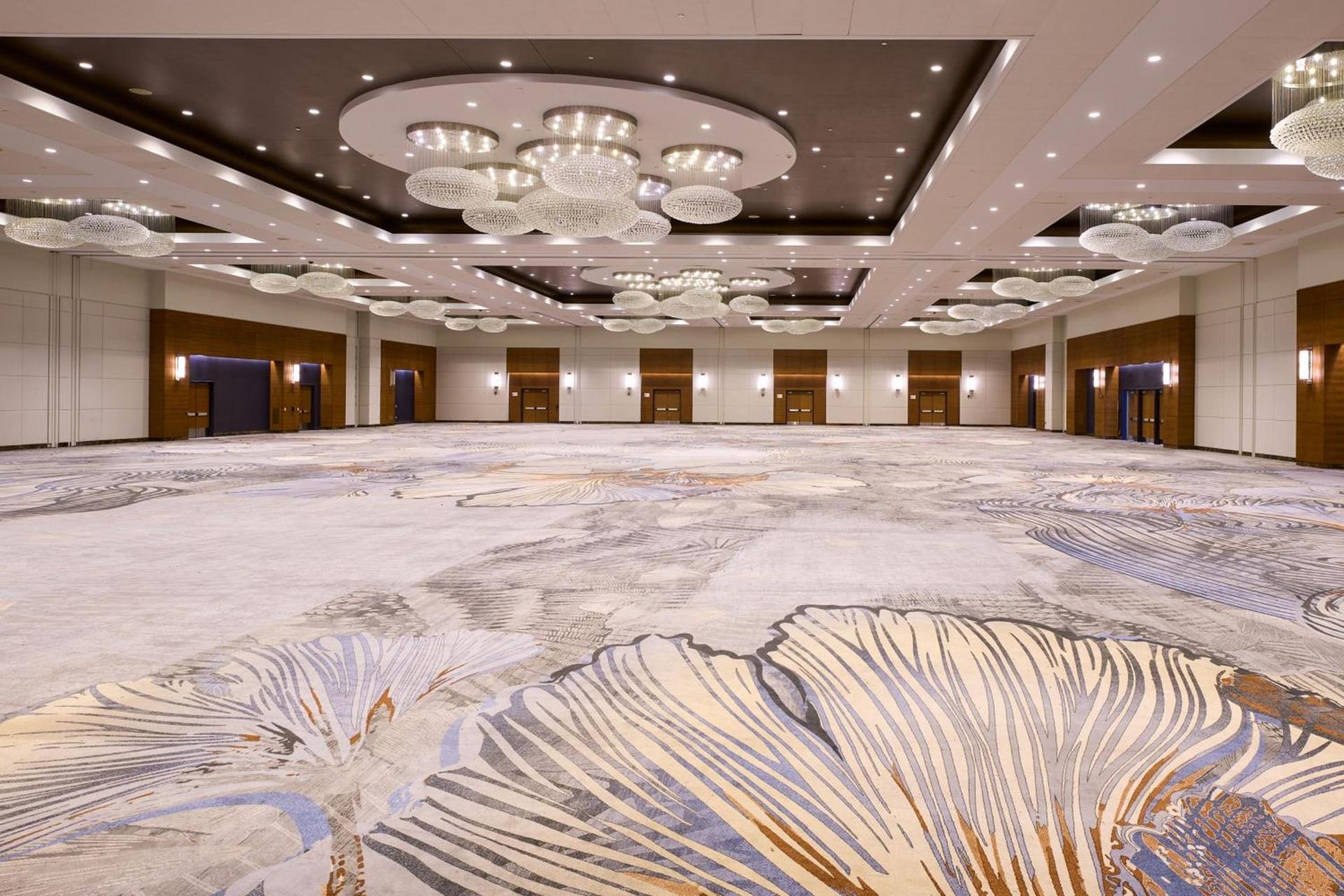 Renaissance Schaumburg Convention Center Hotel photo 74