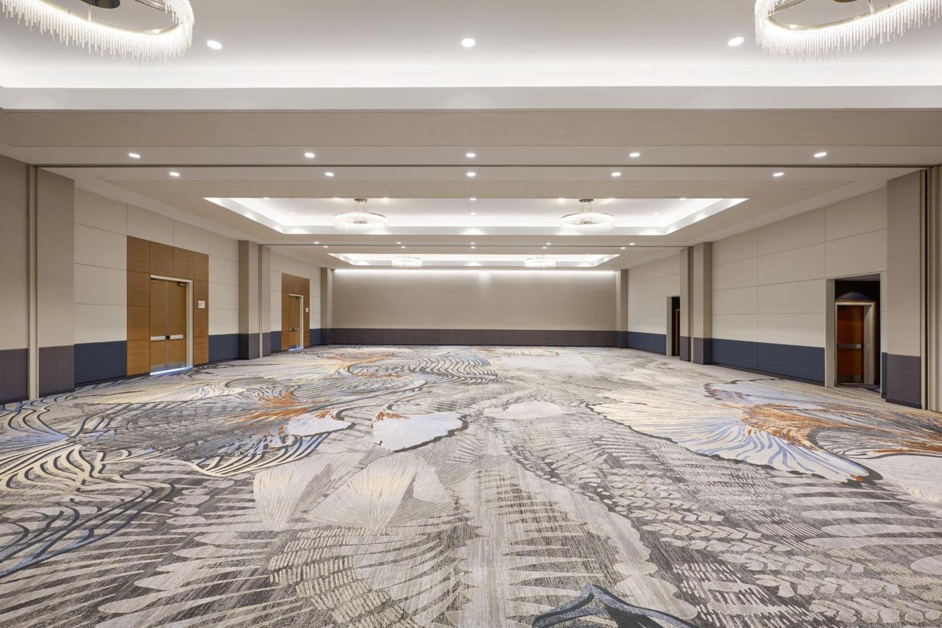Renaissance Schaumburg Convention Center Hotel photo 80
