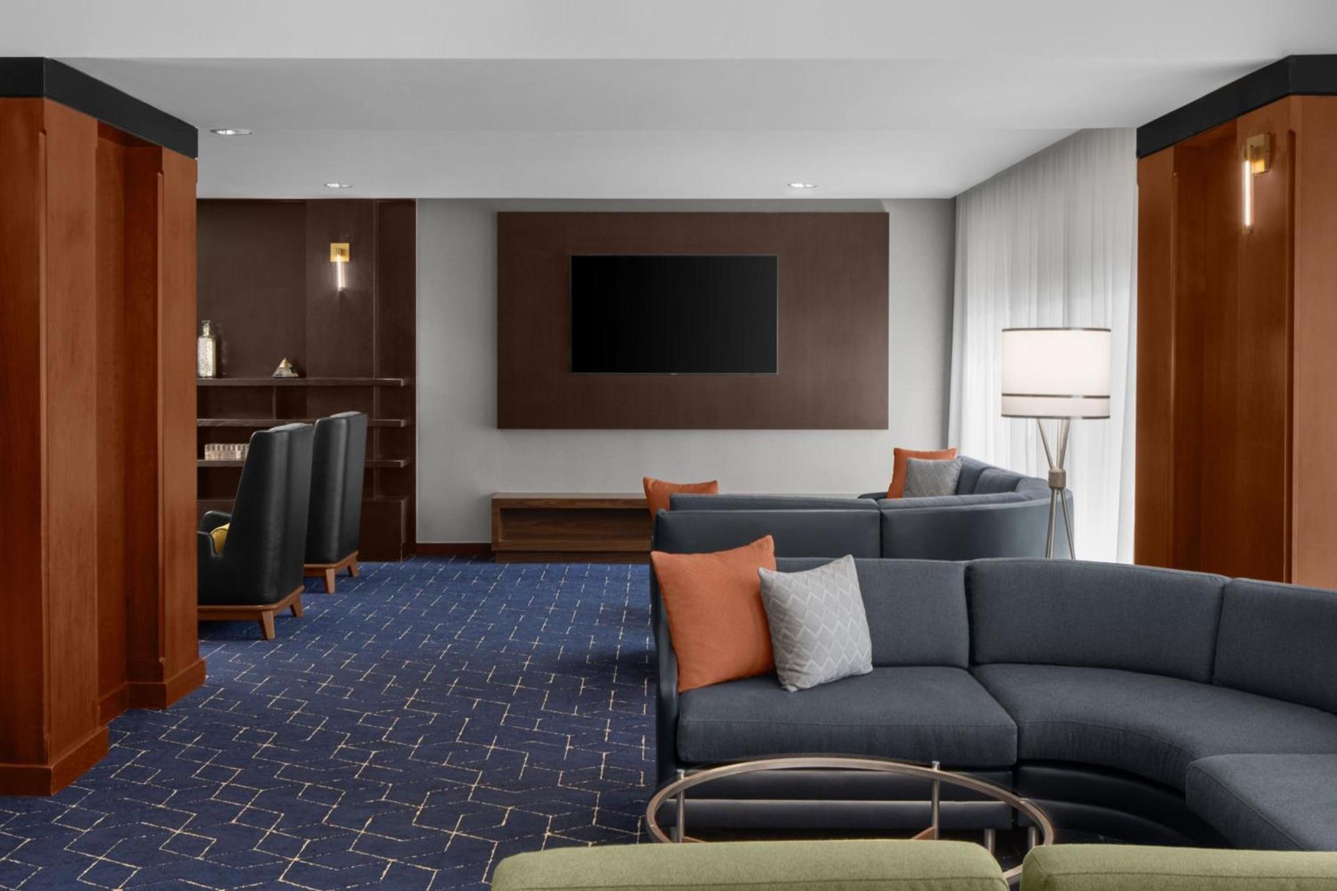 Courtyard by Marriott San Diego Central photo 39