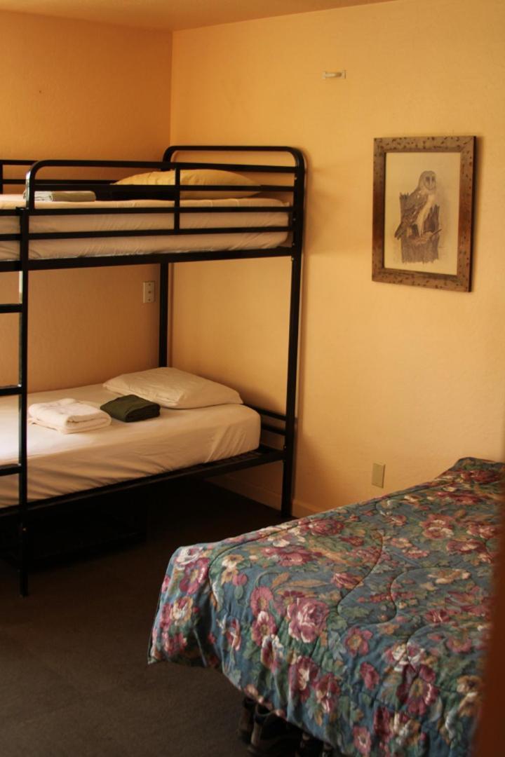 Ashland Commons Hostel photo 26