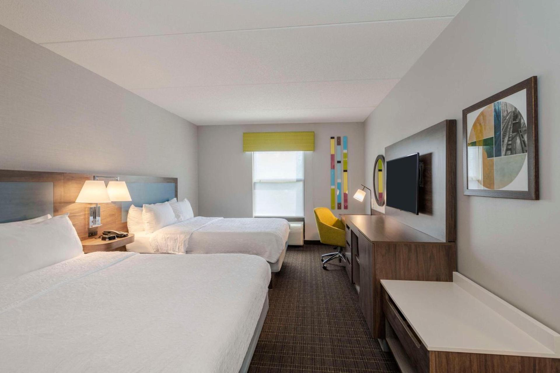 Hampton Inn & Suites Burlington photo 22
