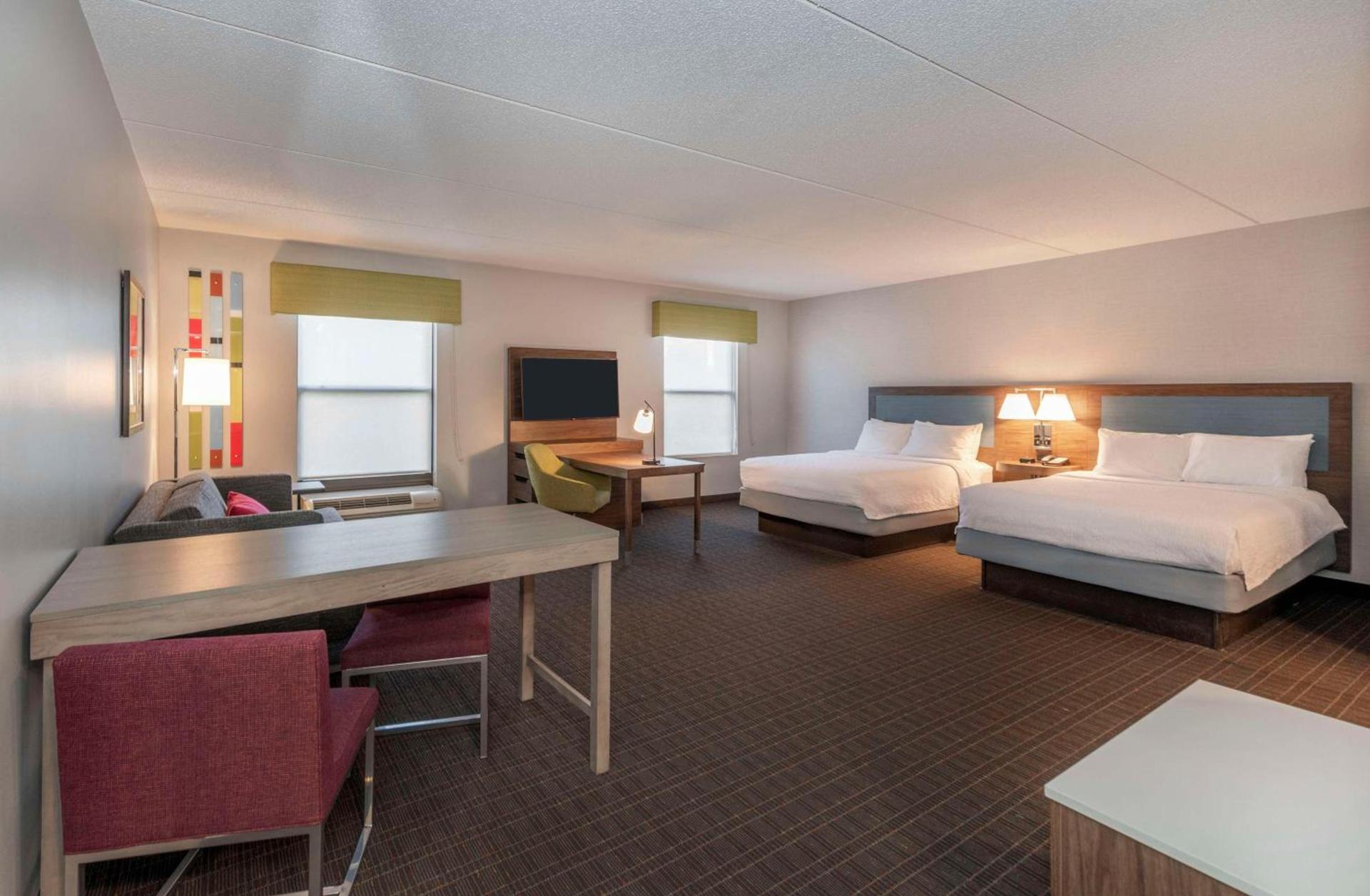 Hampton Inn & Suites Burlington photo 25