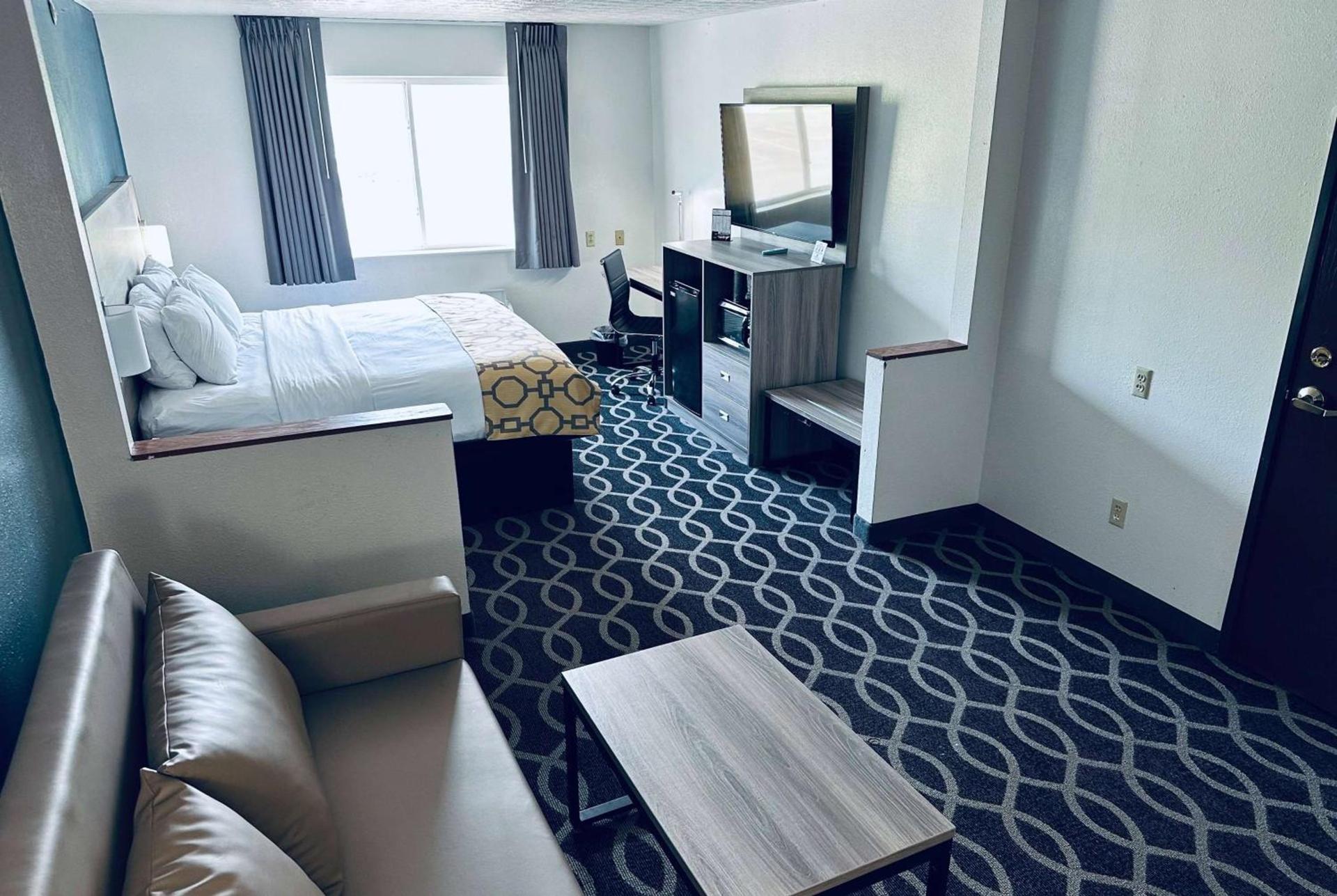 Baymont by Wyndham Piqua photo 14