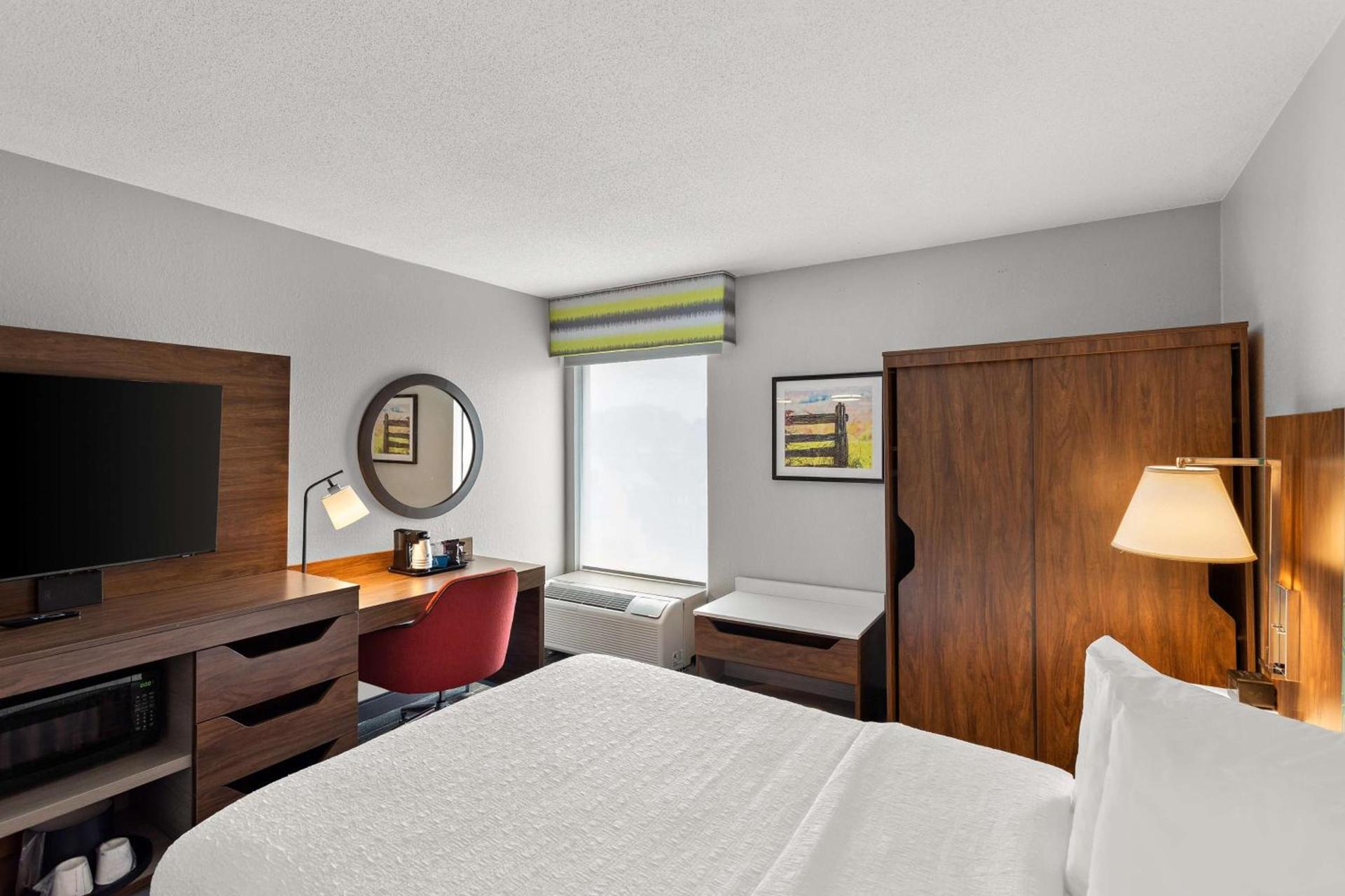 Hampton Inn Bridgeport/Clarksburg photo 30