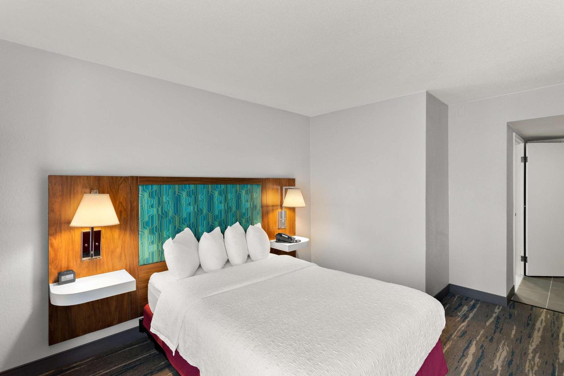 Hampton Inn Bridgeport/Clarksburg photo 38