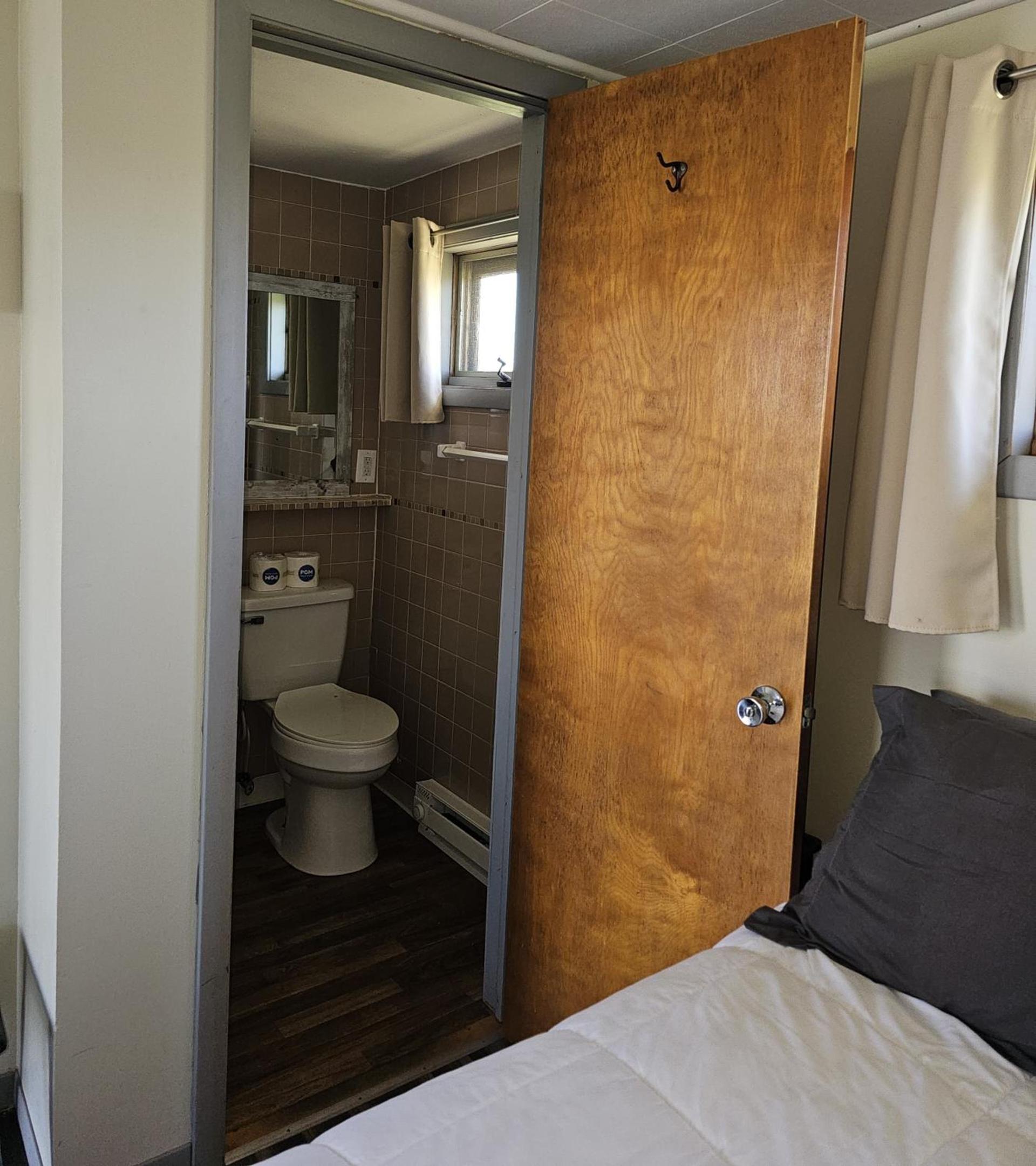 The Last Resort Motel photo 15