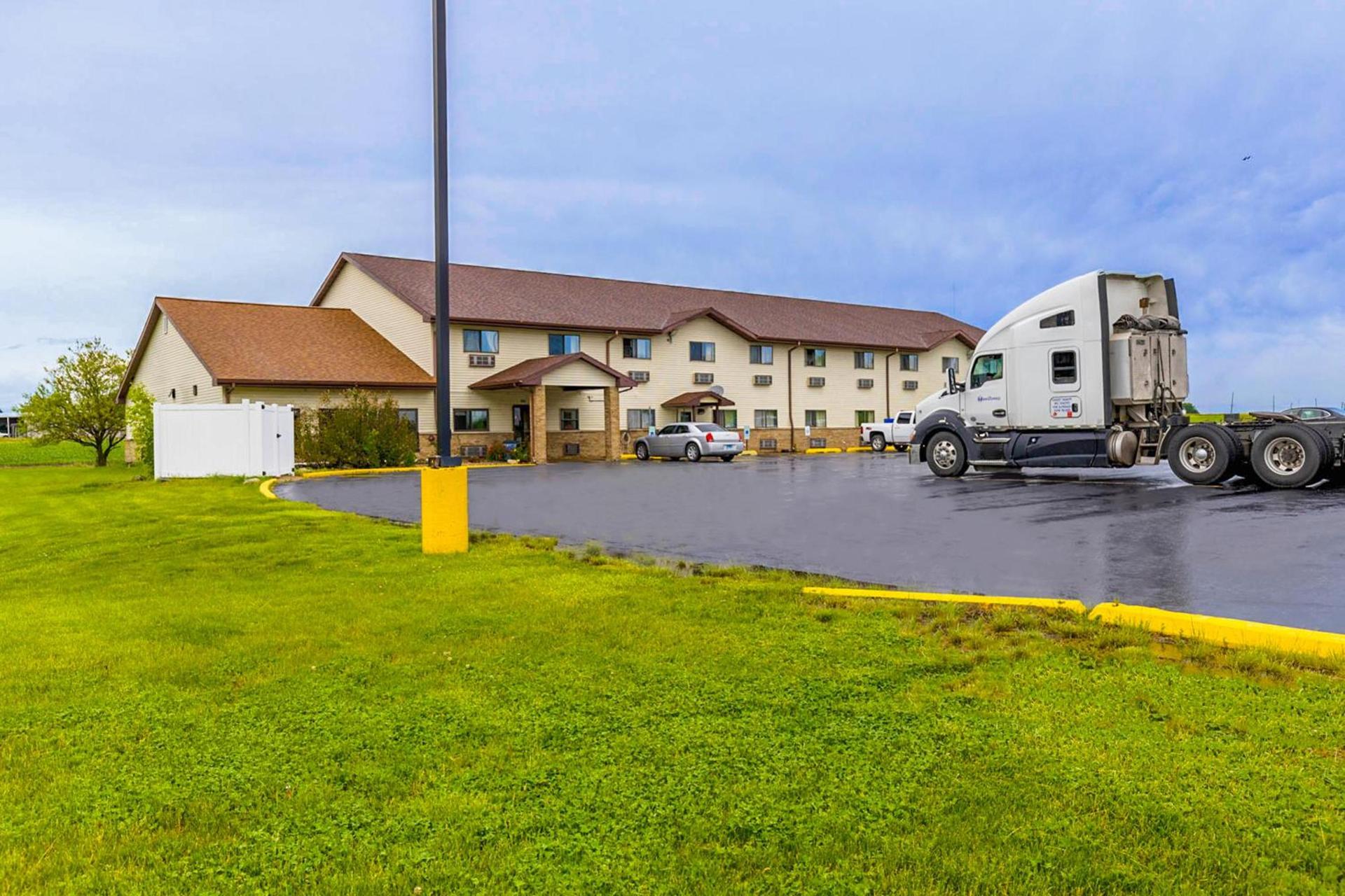 Super Rest Inn photo 4