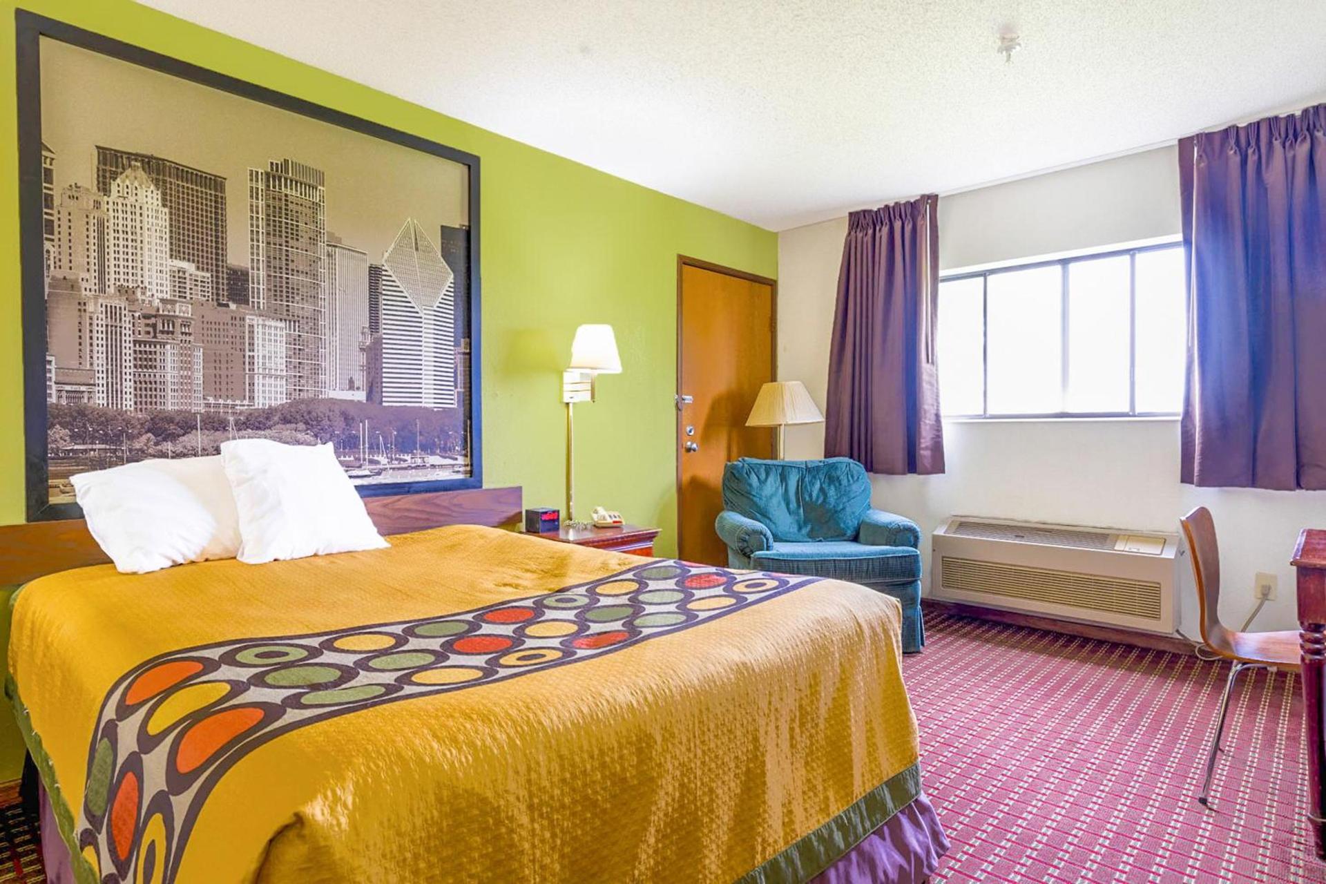 Super Rest Inn photo 2