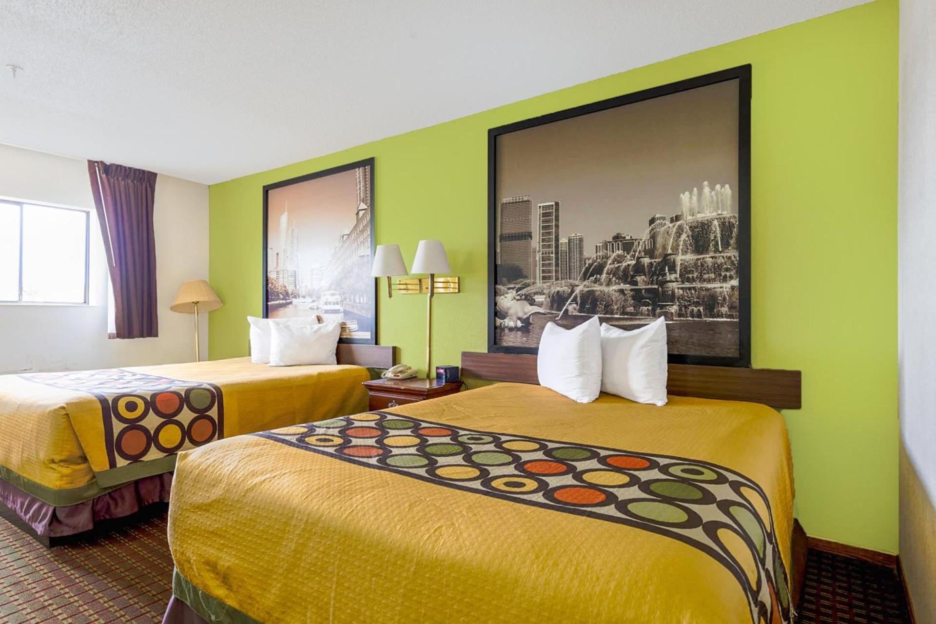 Super Rest Inn photo 33