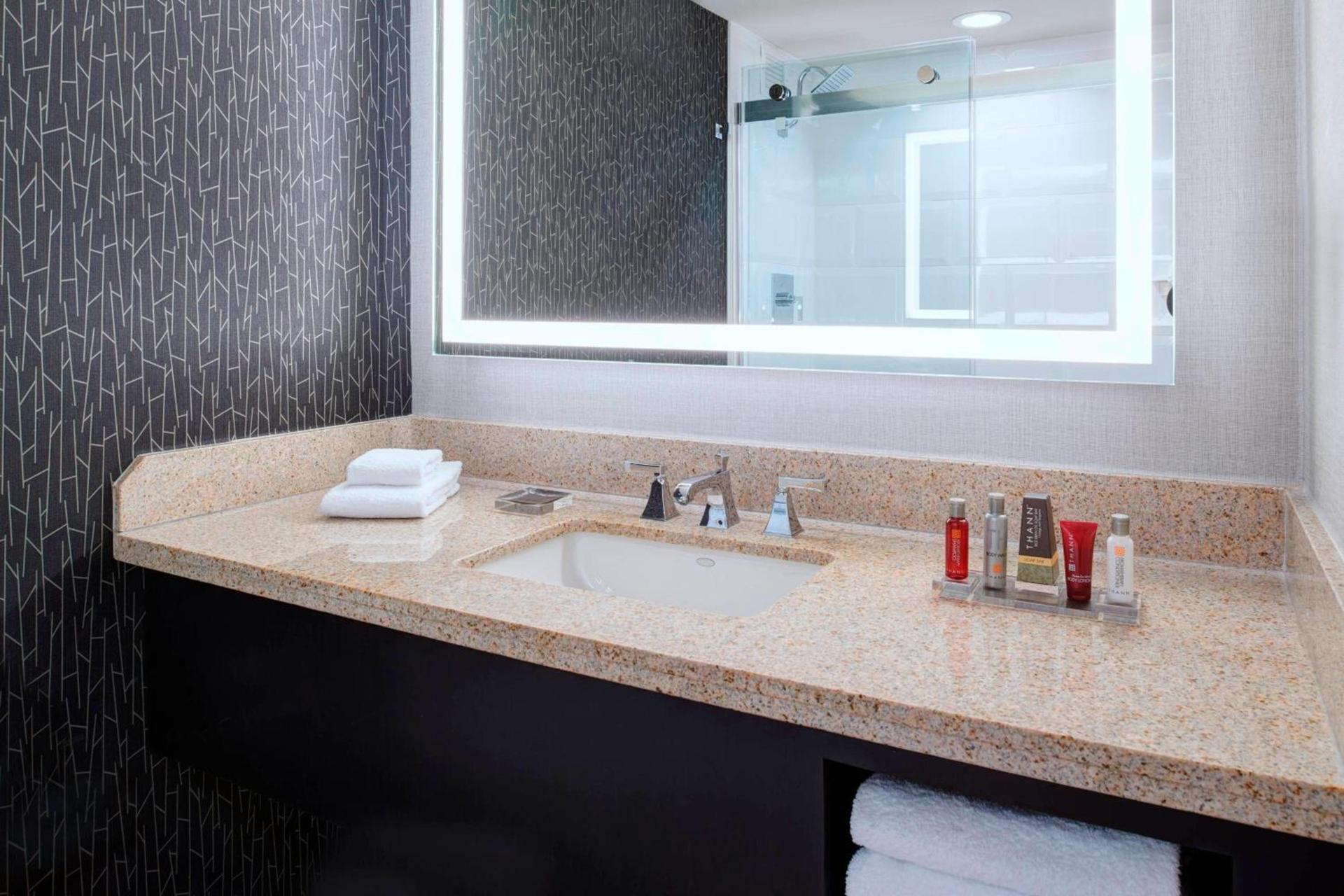 Kansas City Airport Marriott photo 22