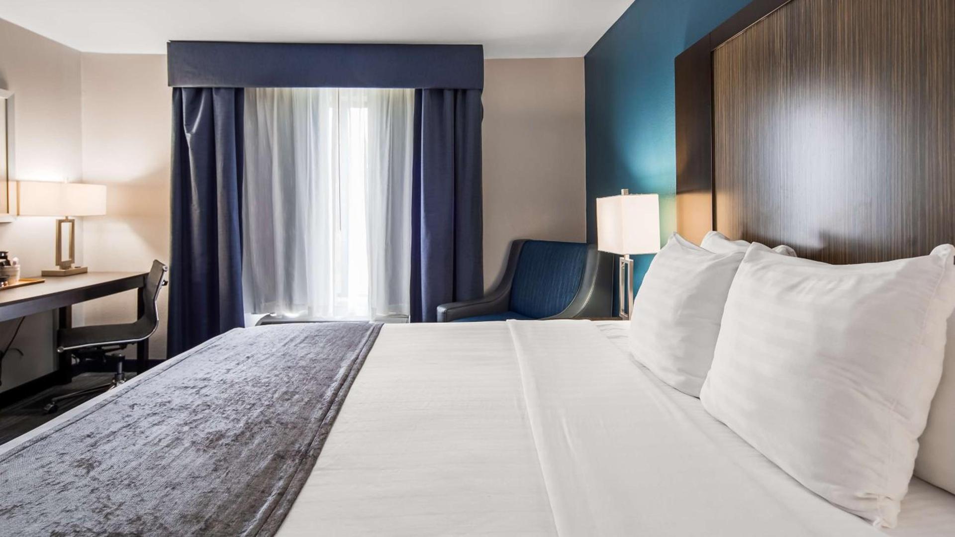 Best Western Town Center Inn photo 11