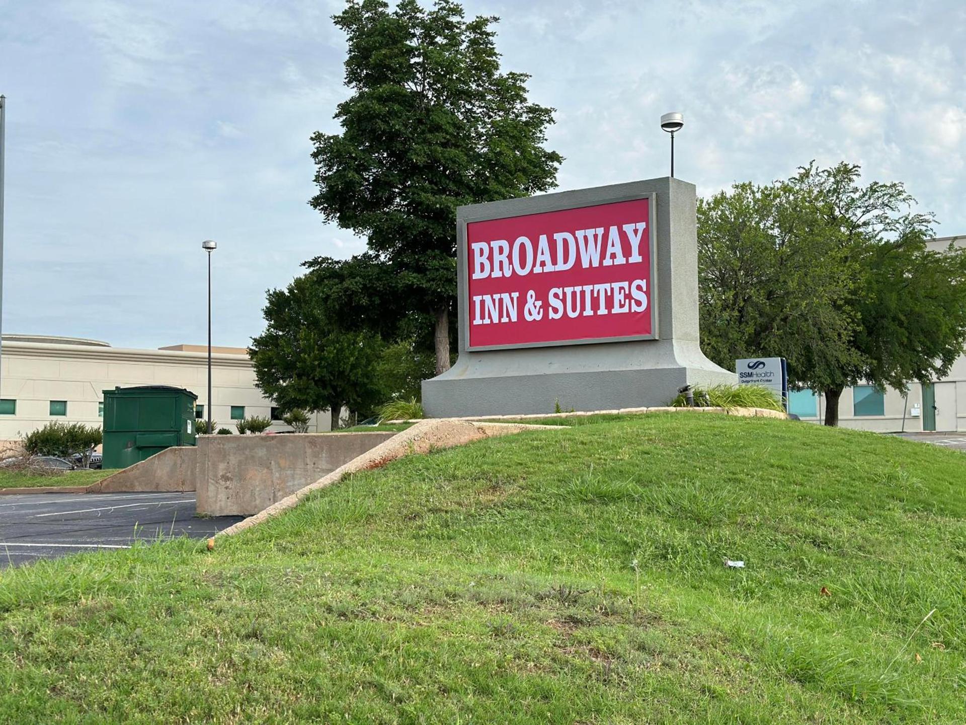 Broadway INN & SUITES OKC photo 1
