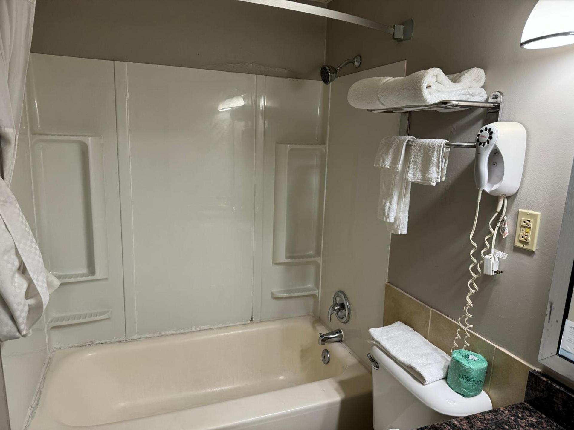 South Ridge Inn photo 14