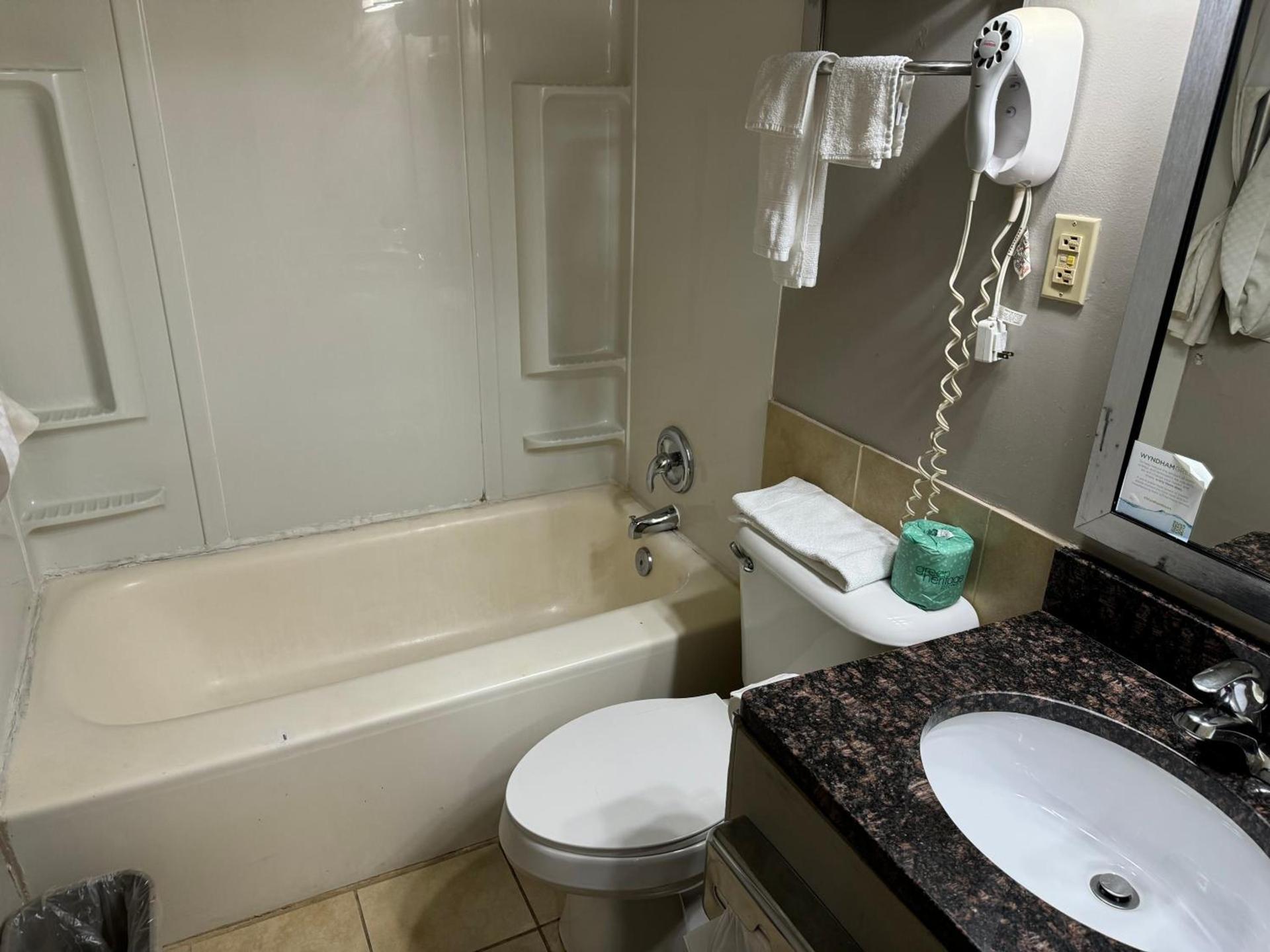 South Ridge Inn photo 21