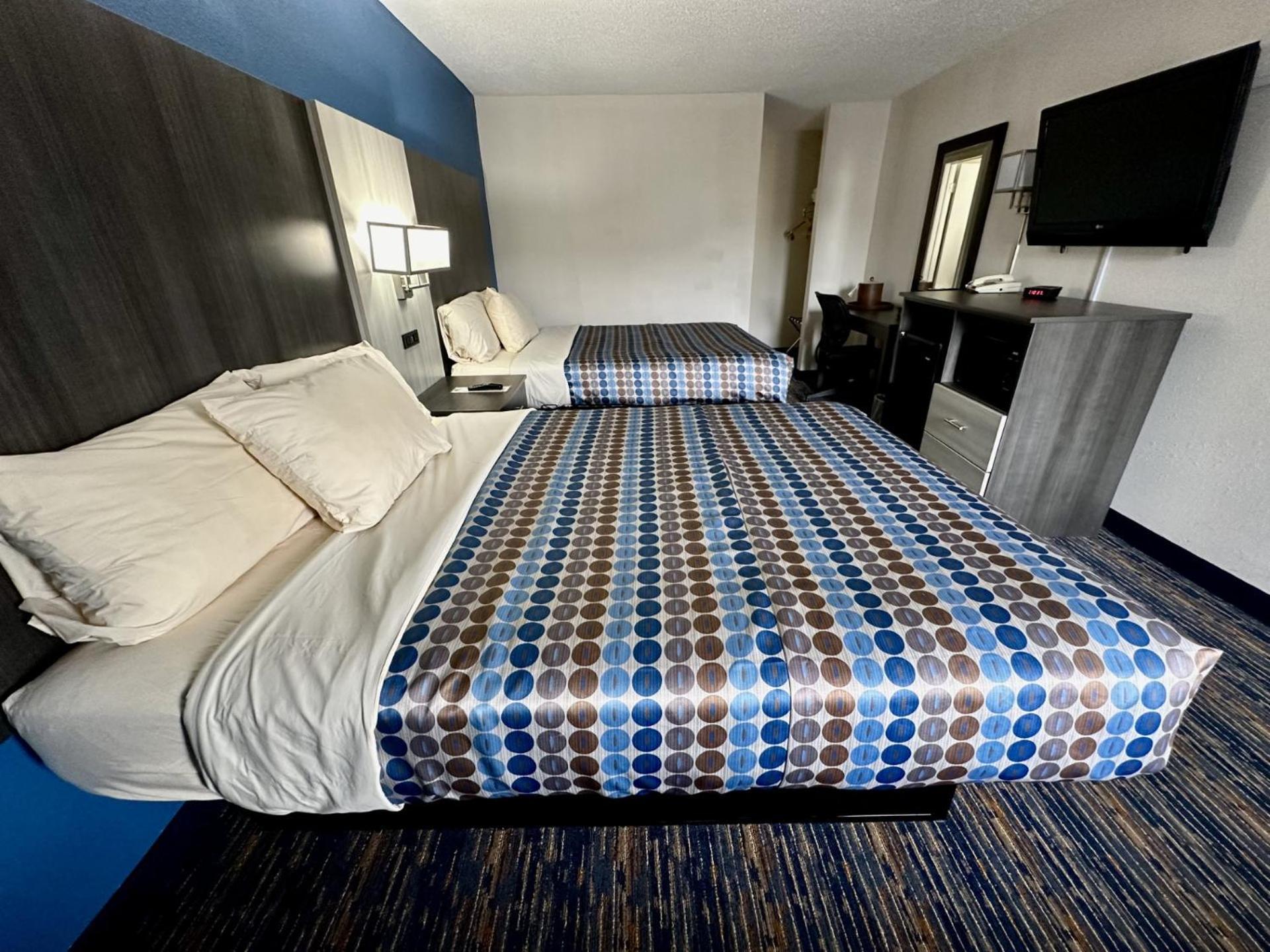 Red Carpet Inn Orchard Park photo 9
