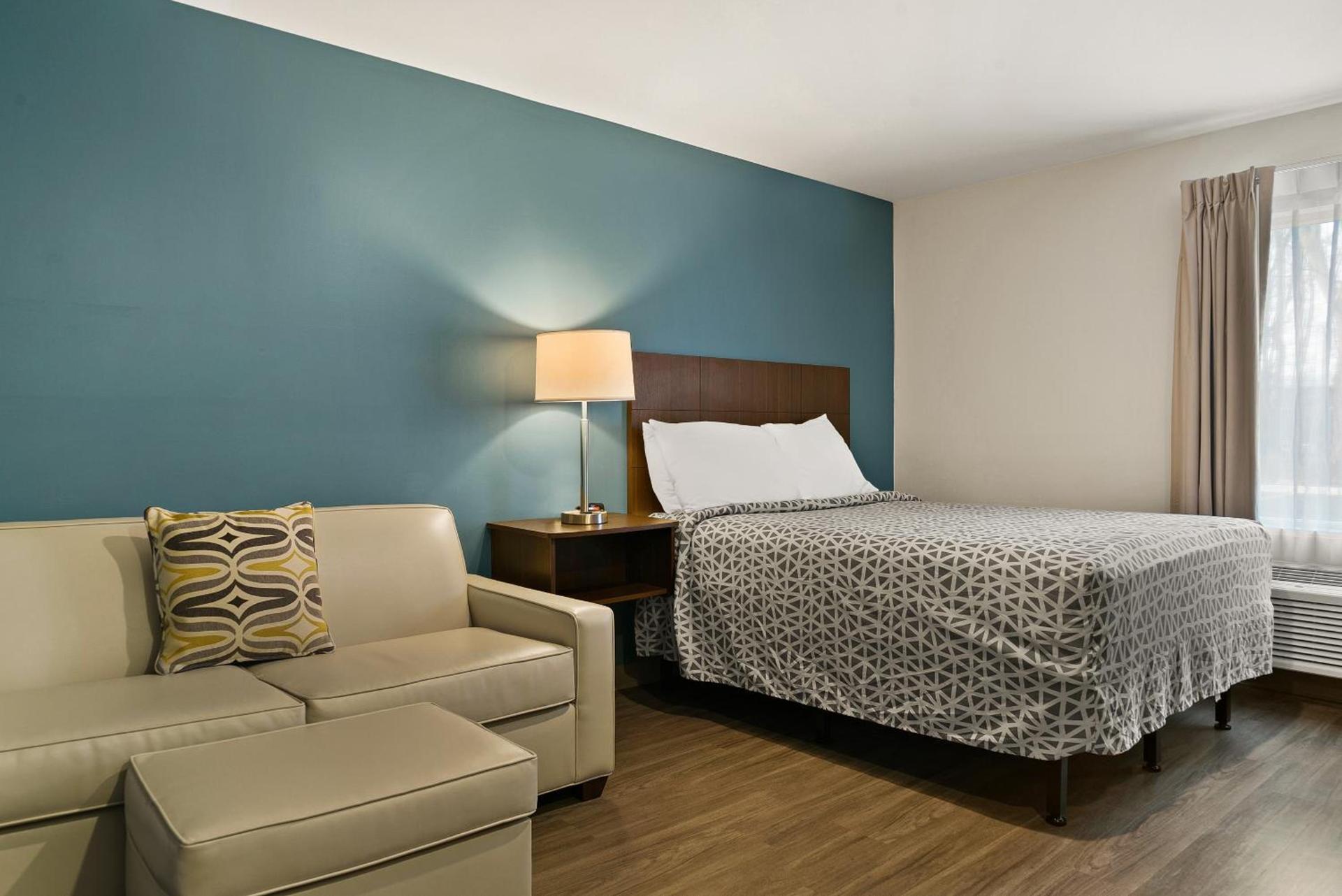 WoodSpring Suites Winston-Salem near Hanes Mall photo 4