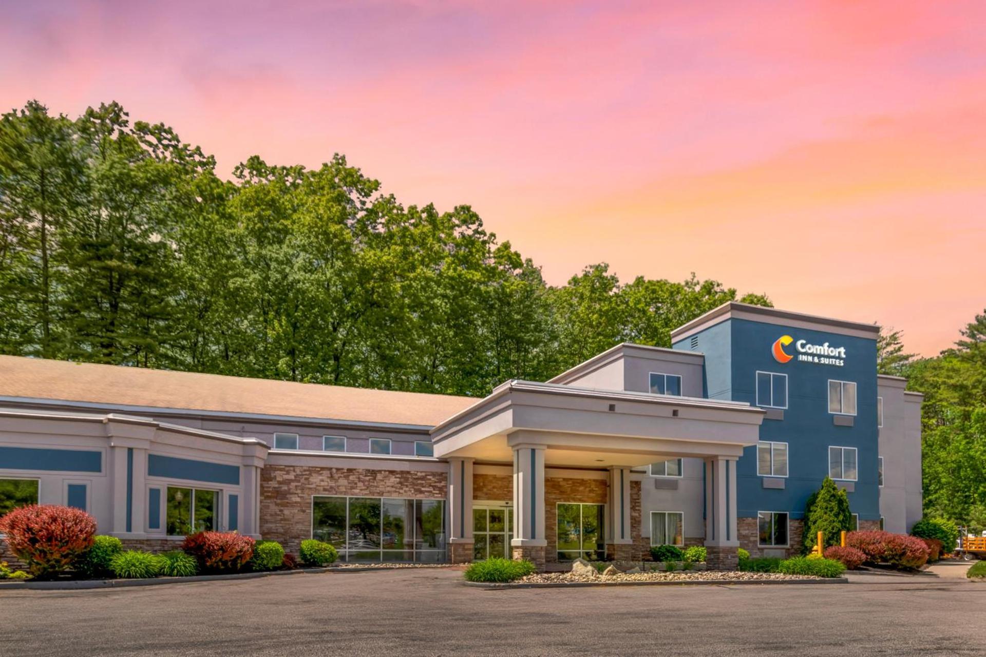 Comfort Inn & Suites Saratoga Springs photo 52