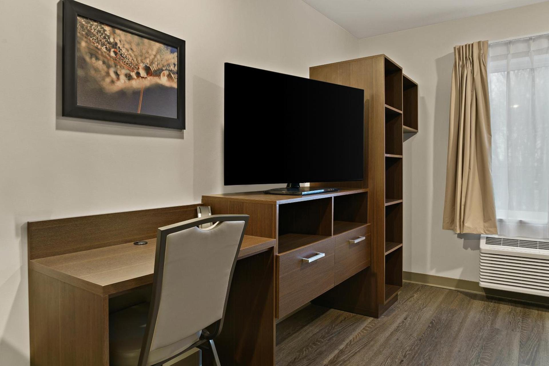 WoodSpring Suites Winston-Salem near Hanes Mall photo 20