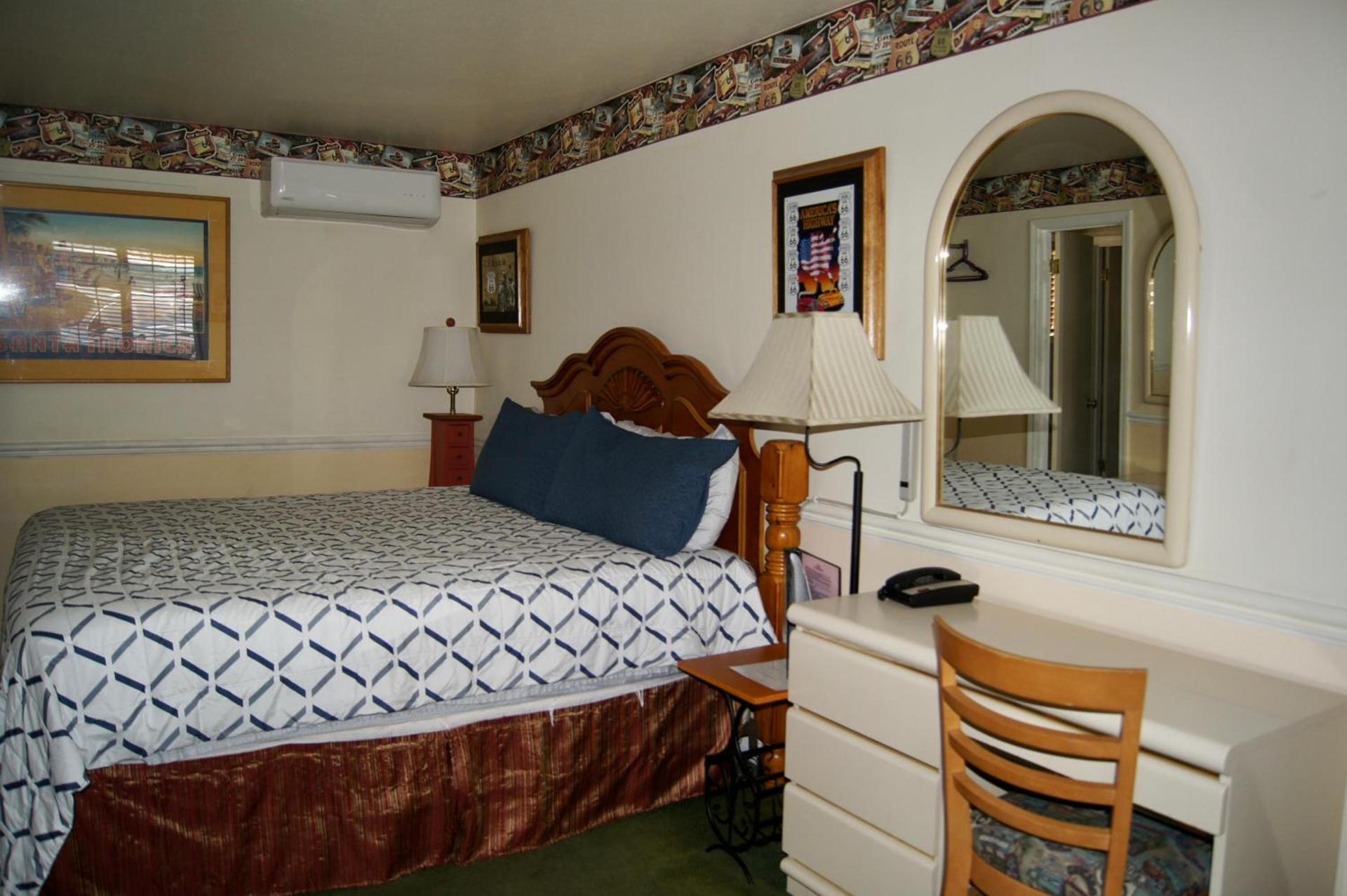 Flamingo Motel photo 14