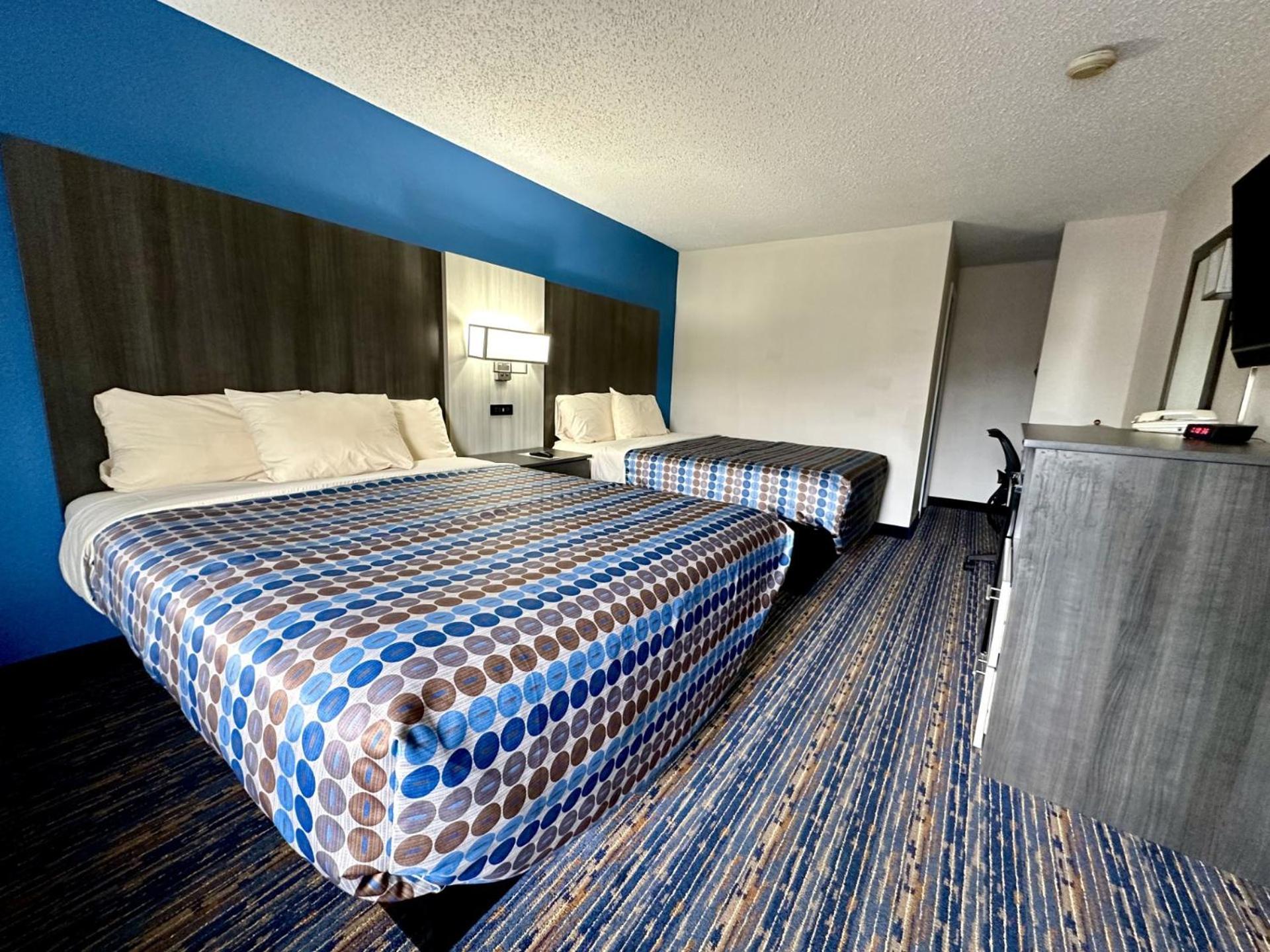 Red Carpet Inn Orchard Park photo 8