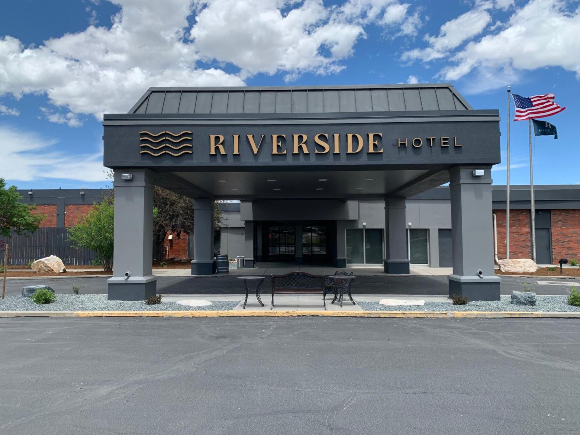 Riverside Hotel photo 4
