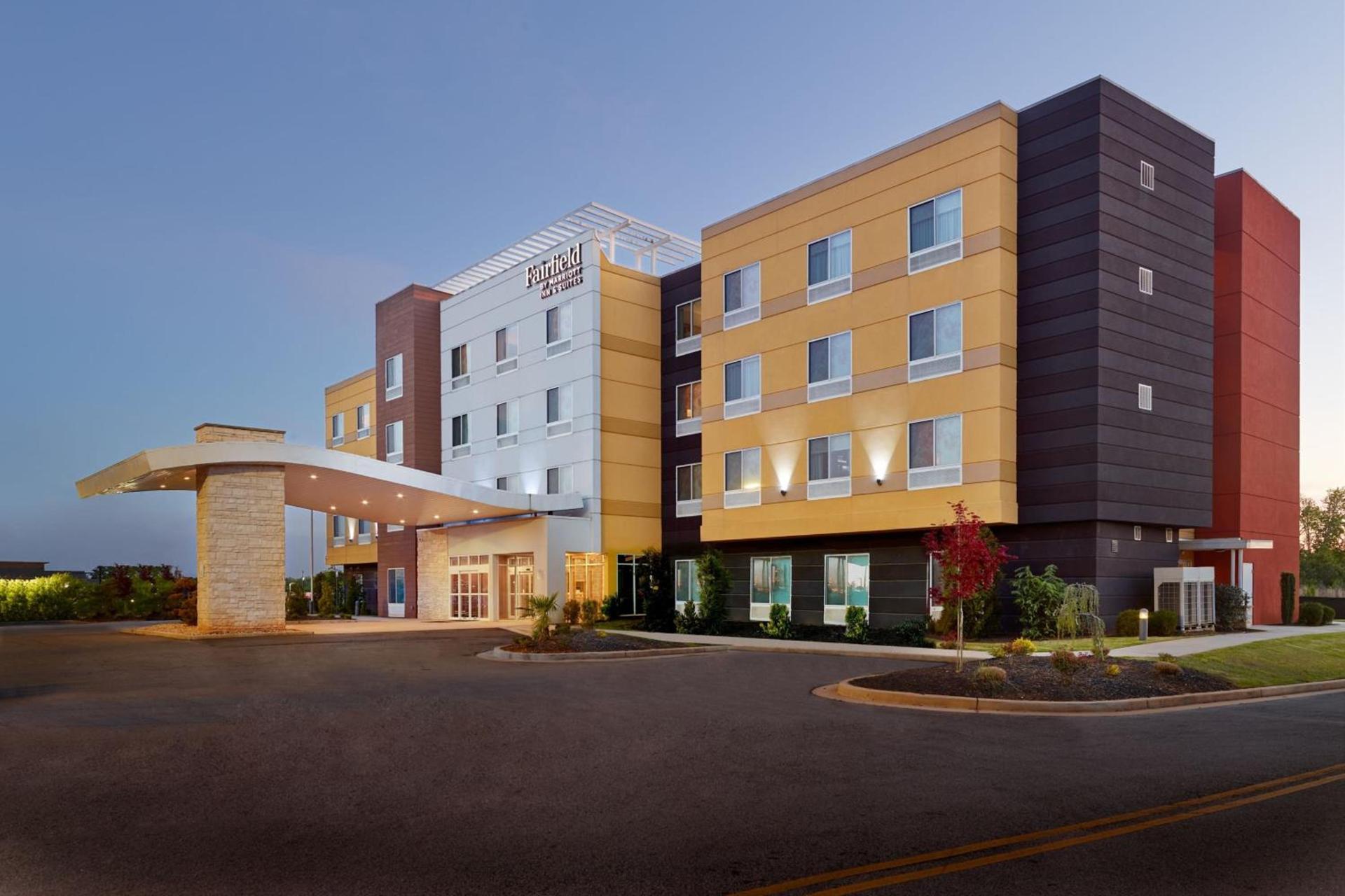 Fairfield Inn & Suites Locust Grove I-75 South — hotel in Locust Grove