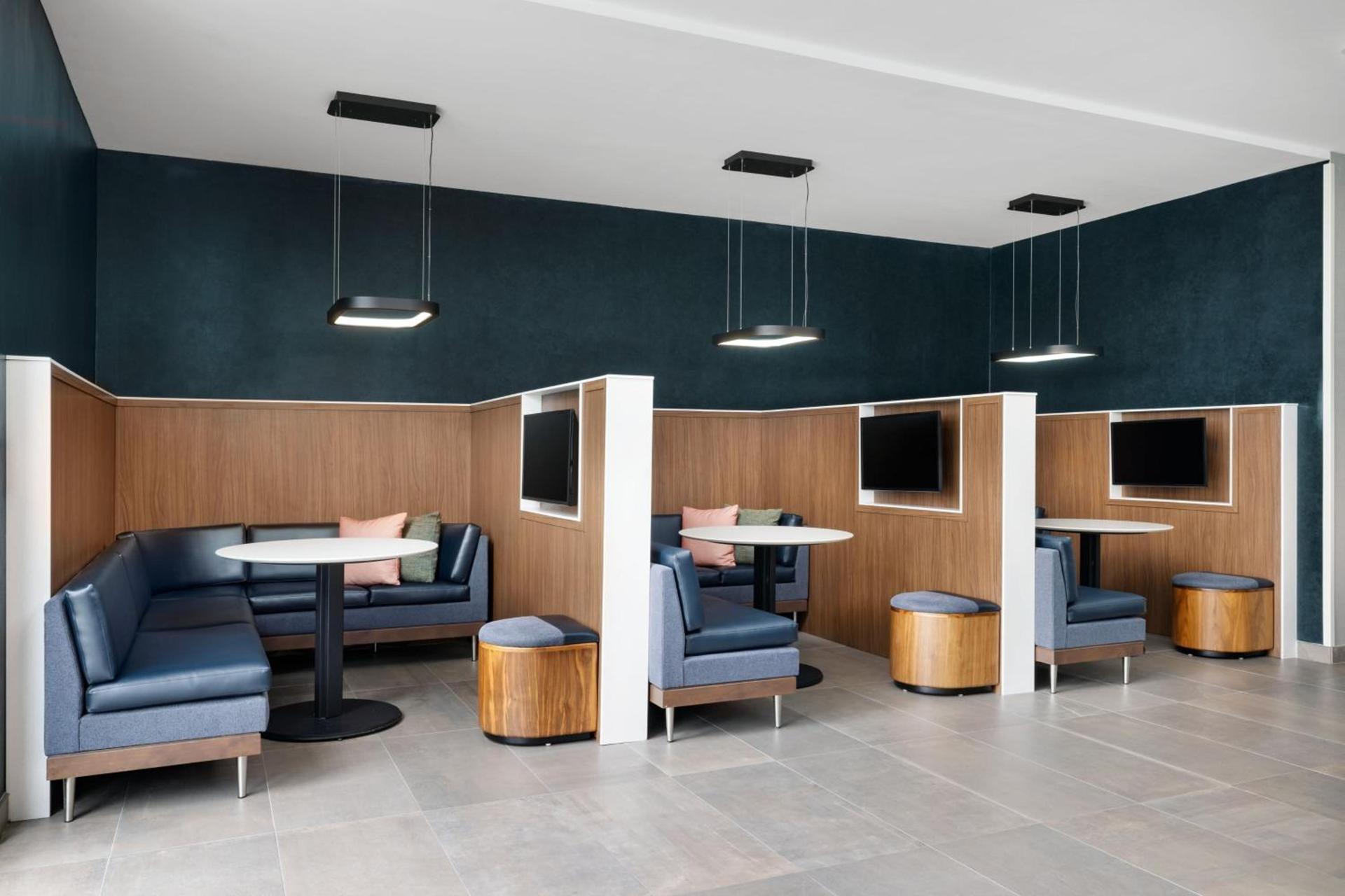 Courtyard by Marriott New Castle photo 15