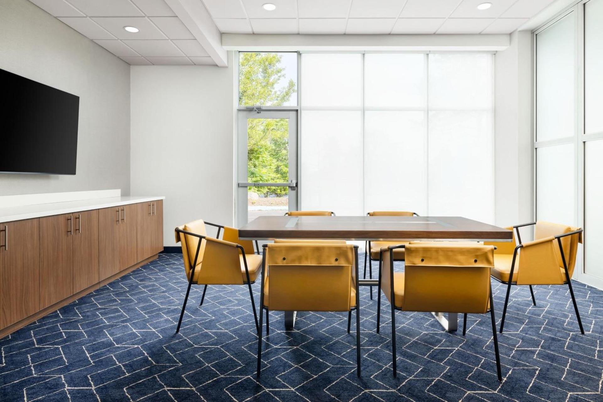 Courtyard by Marriott New Castle photo 16