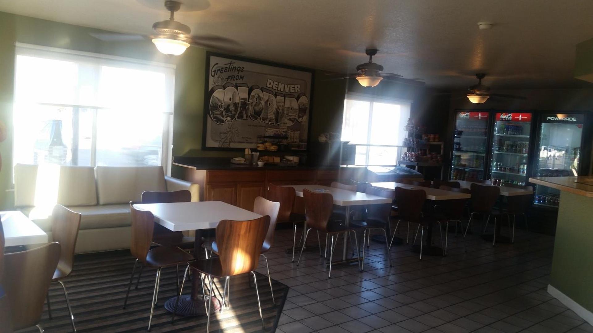 Super 8 by Wyndham Denver Central photo 35