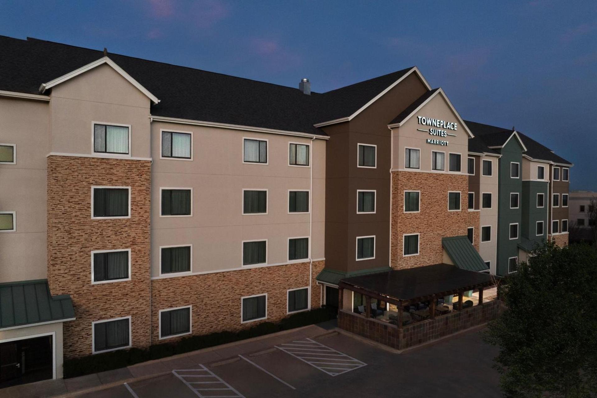 TownePlace Suites Dallas DeSoto photo 2