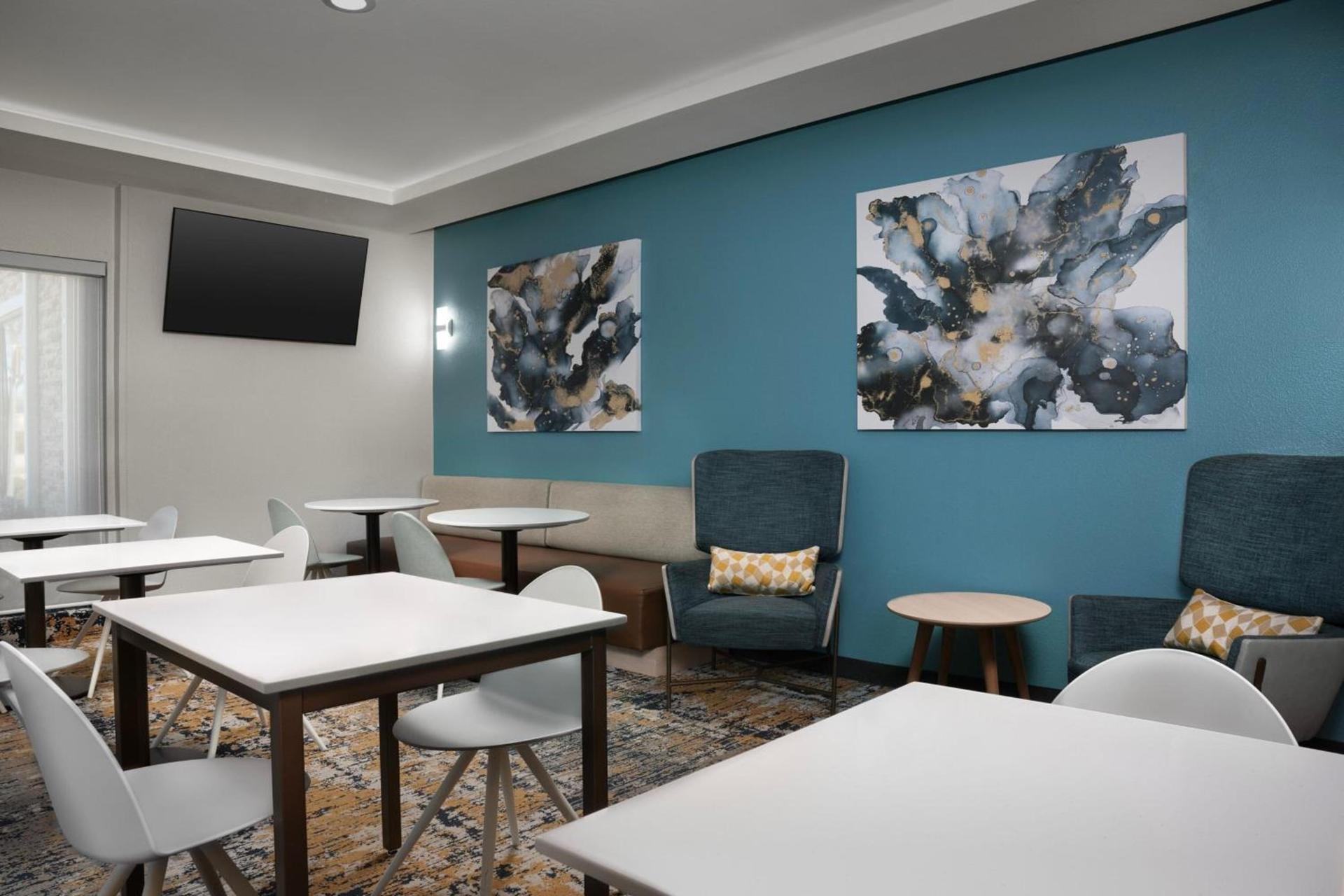 TownePlace Suites Dallas DeSoto photo 5