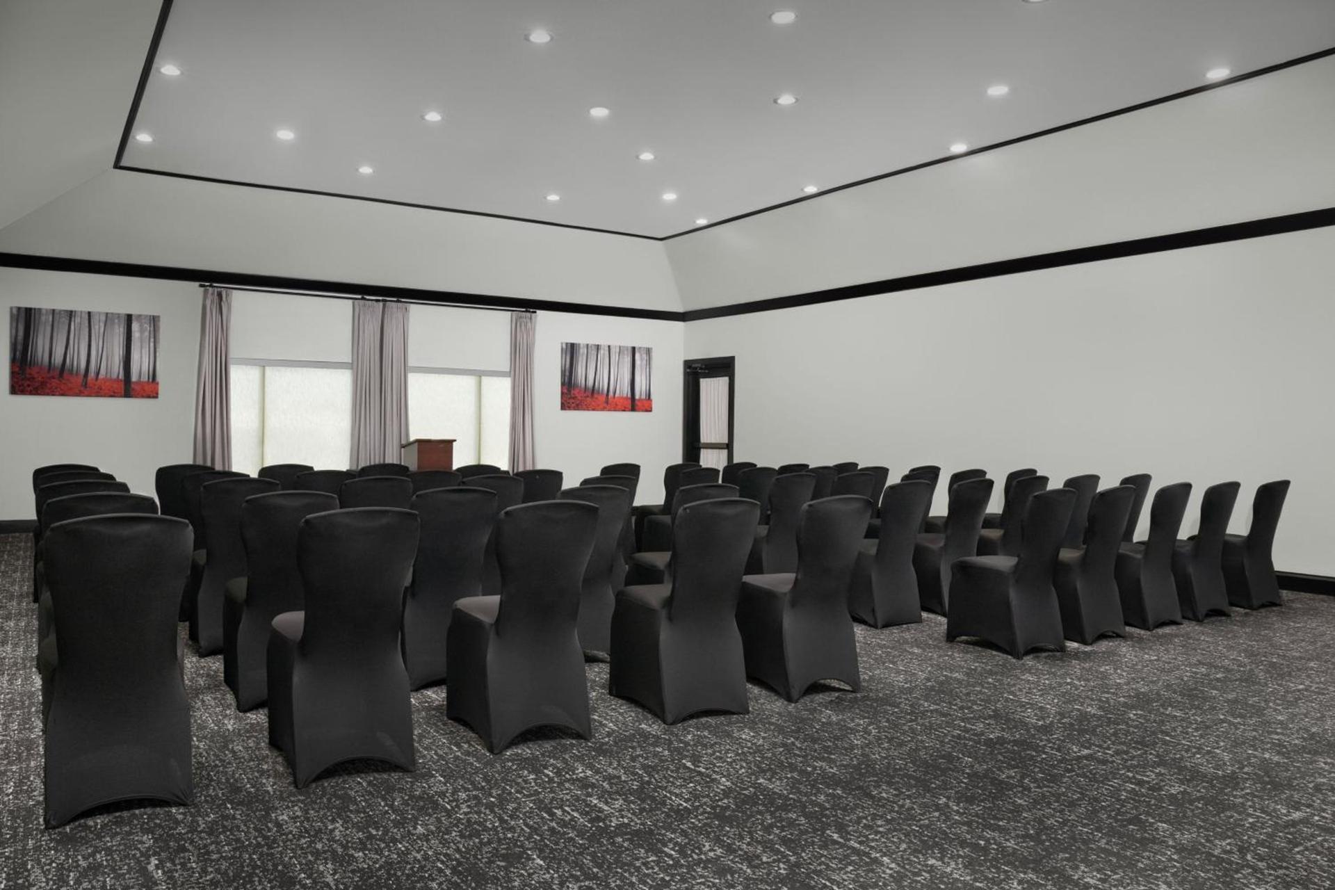 TownePlace Suites Dallas DeSoto photo 37