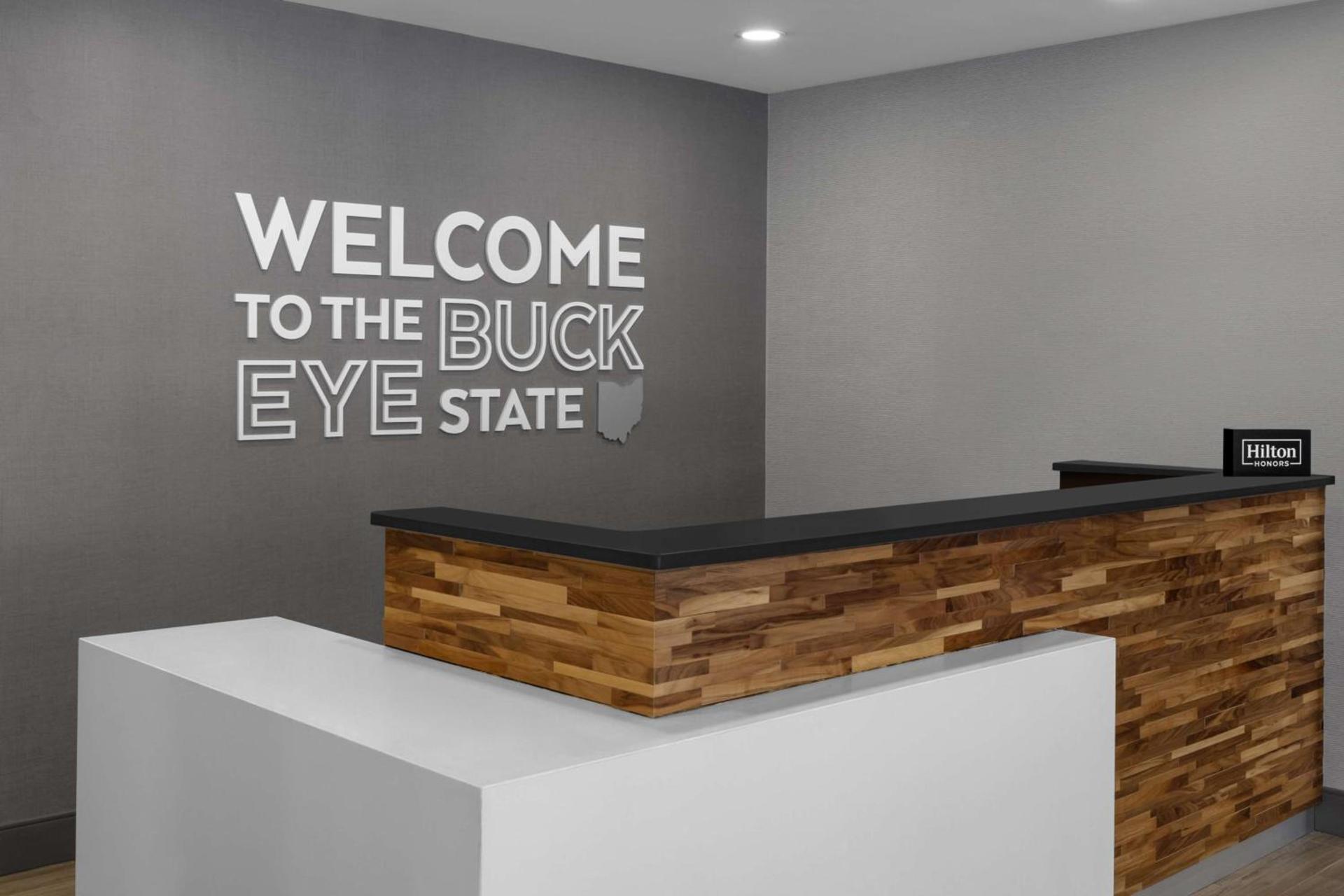 Hampton Inn Cleveland-Downtown photo 6