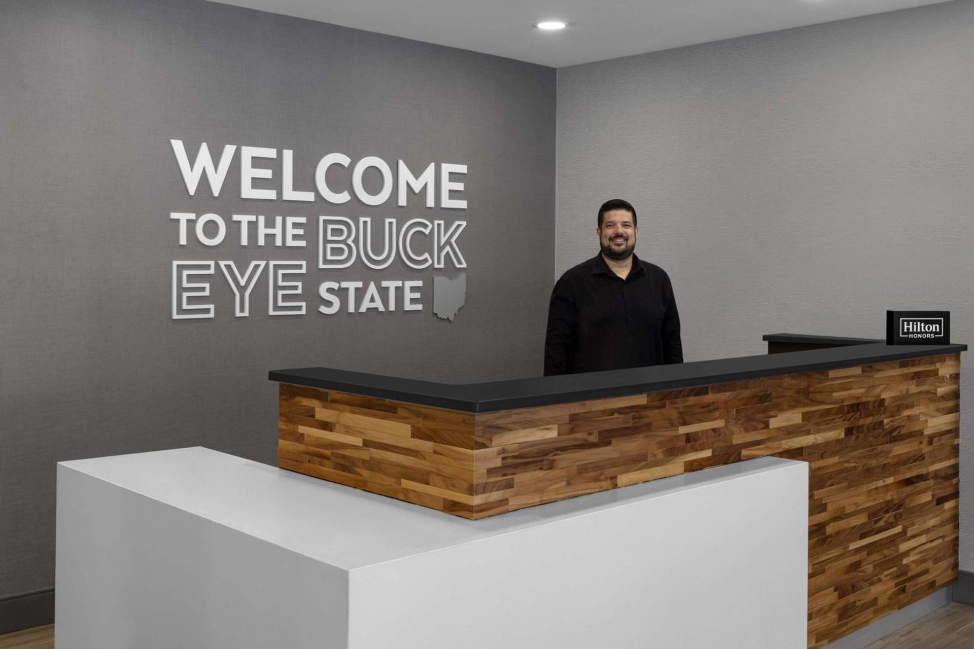 Hampton Inn Cleveland-Downtown photo 9