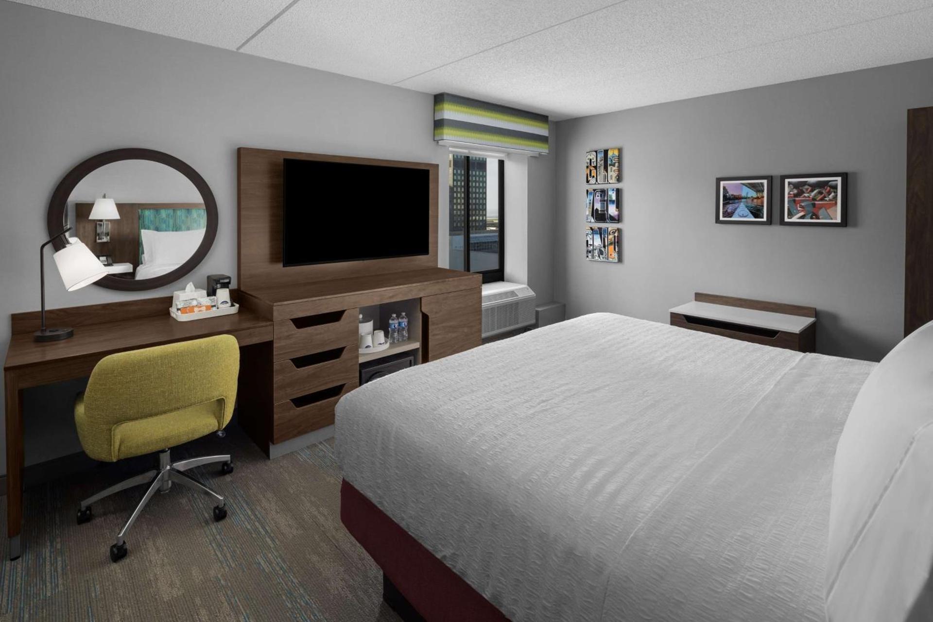 Hampton Inn Cleveland-Downtown photo 14