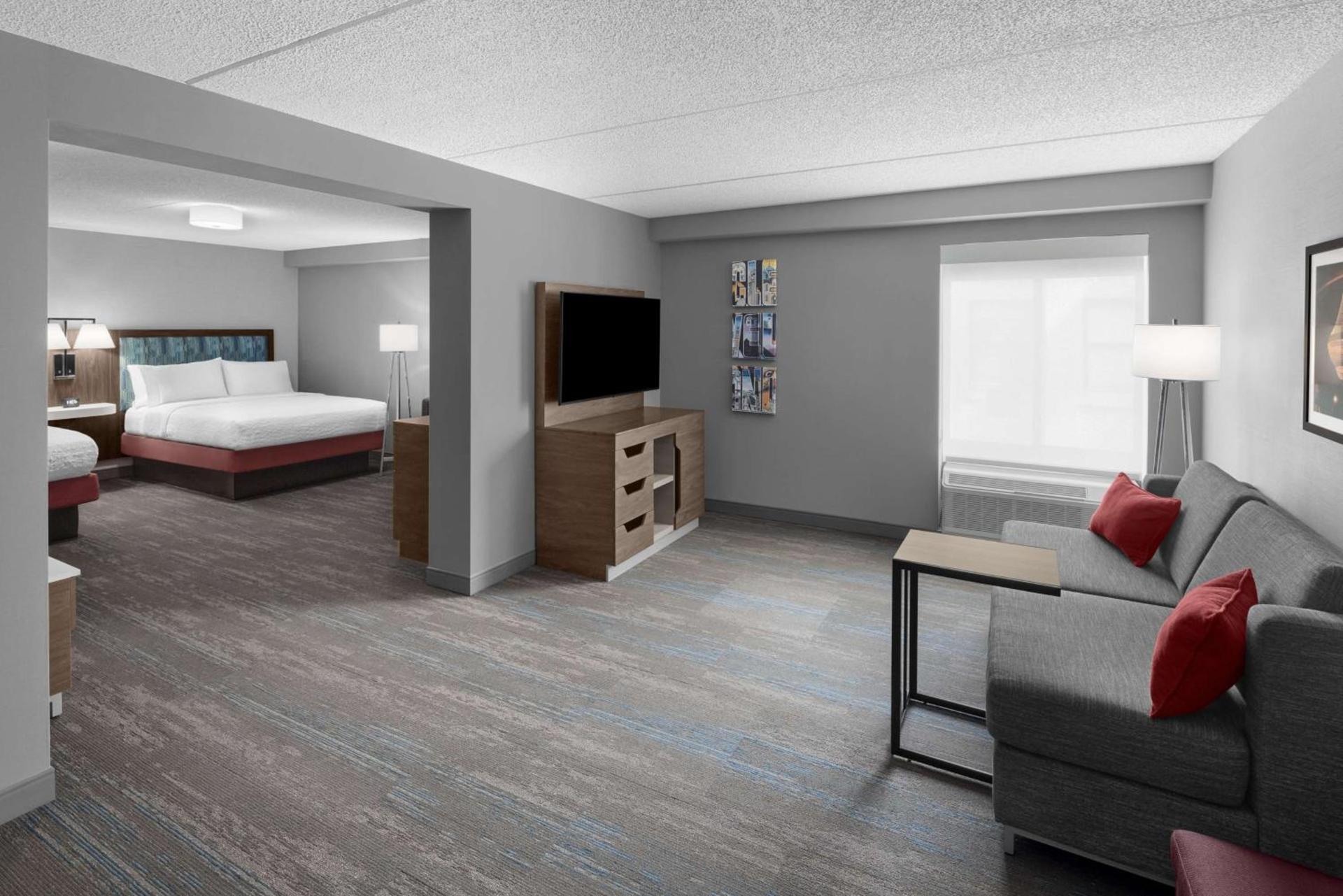 Hampton Inn Cleveland-Downtown photo 15