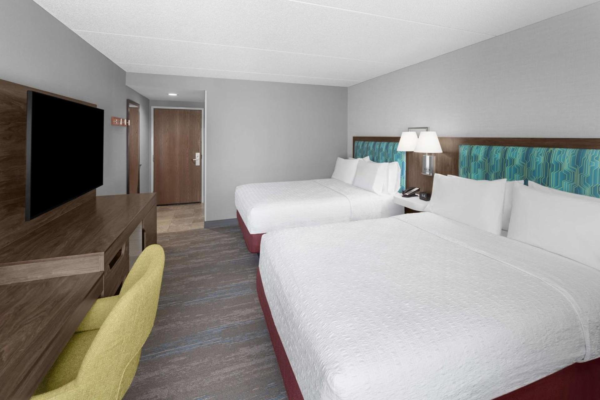 Hampton Inn Cleveland-Downtown photo 19