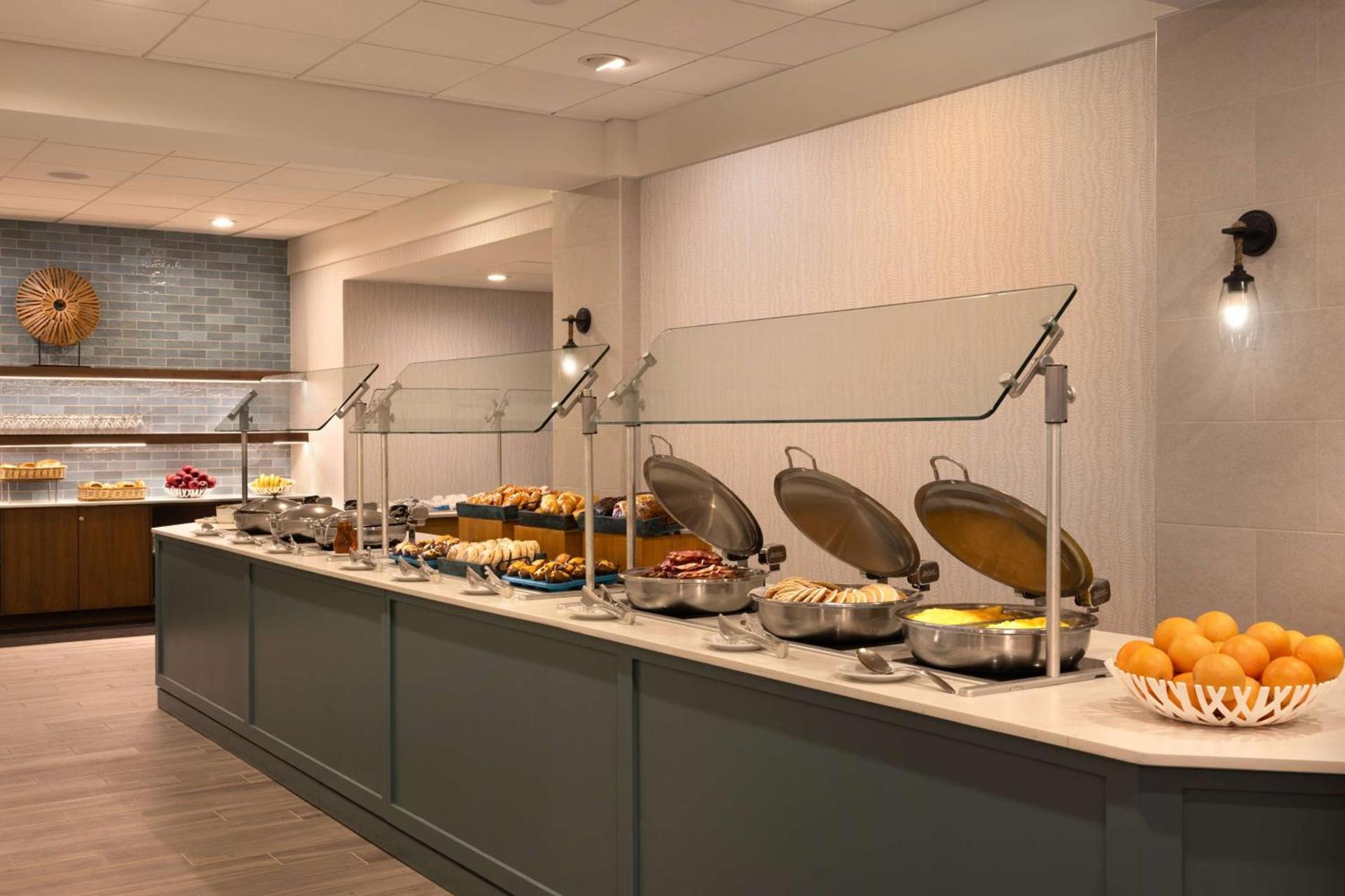 DoubleTree Suites by Hilton Orlando at Disney Springs photo 13